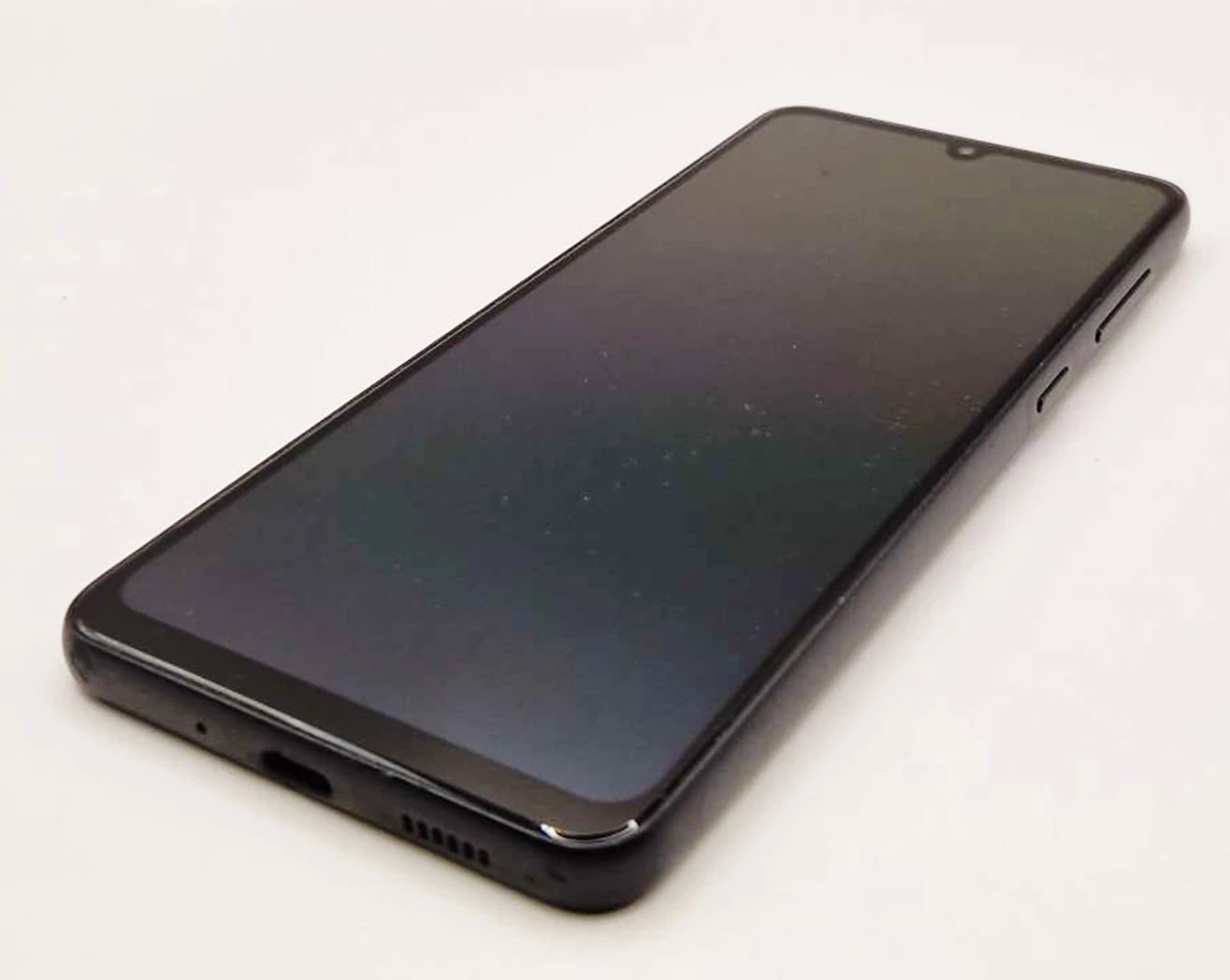 telefon-samsung-galaxy-a33-128gb-przekatna-ekranu-640