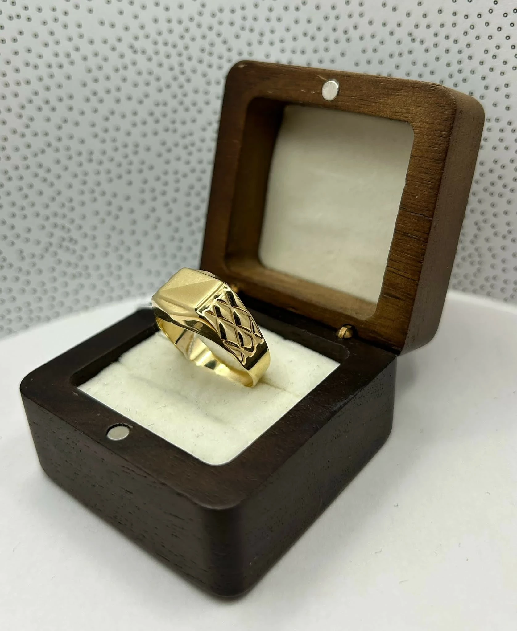 zloty-sygnet-pr-585-roz-29-343gr-rozmiarsrednica-wew-mm-372-29