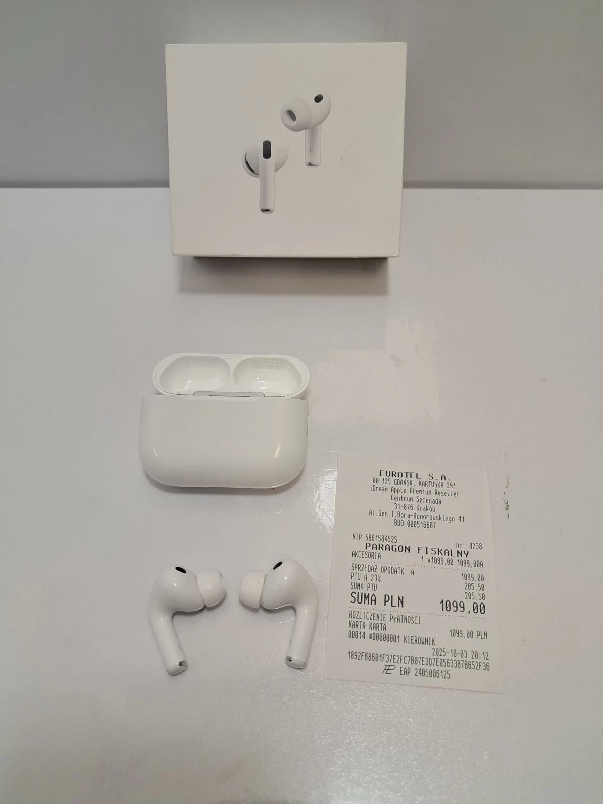 sluhcawki-airpods-pro-3-osiedle-kombatantow-7c-krakow