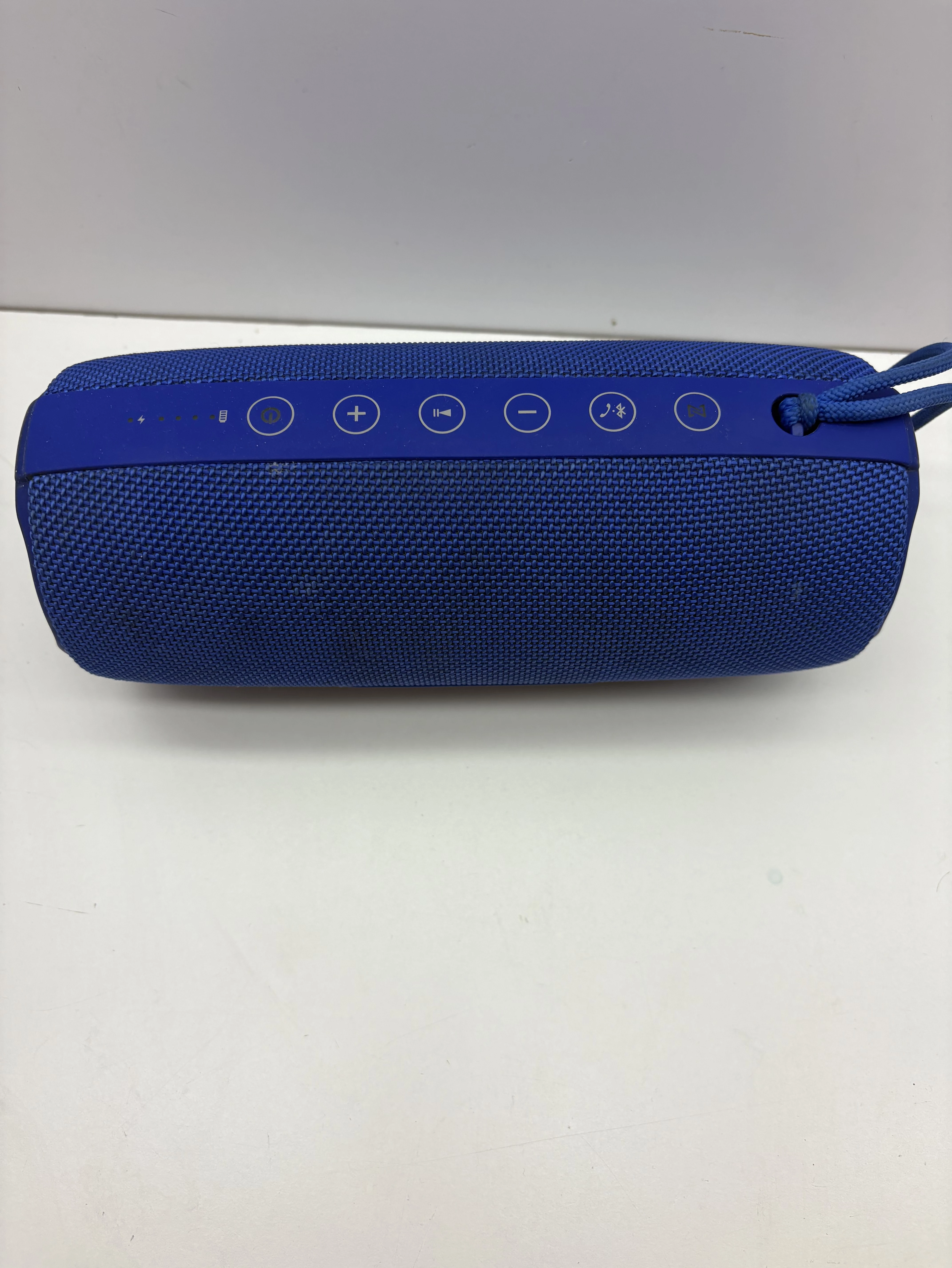 glosnik-niebieski-xmusic-ipx46-bts800b-kolegialna-33-plock