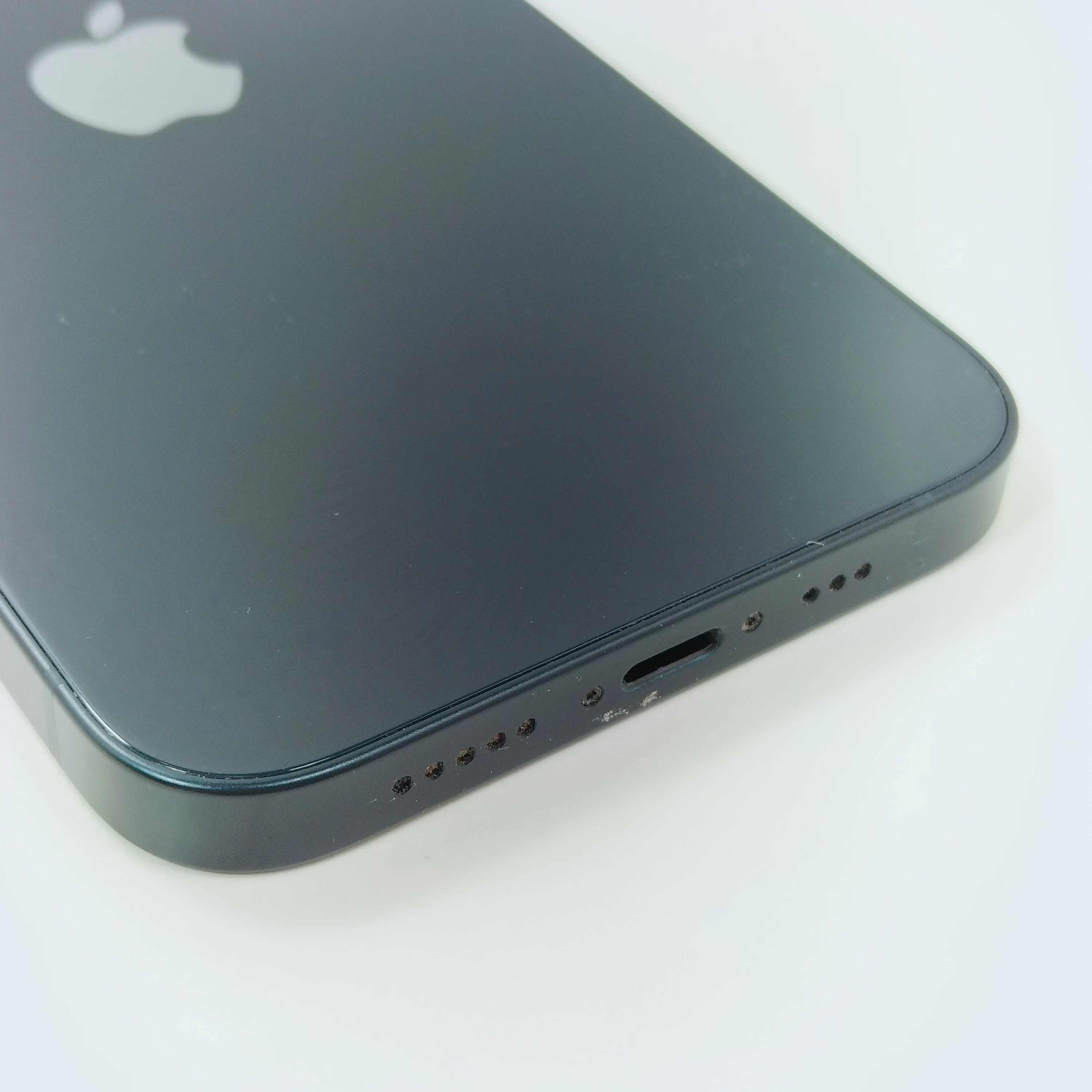 iphone-14-128gb-86bat-na-czesci-na-eksport-przekatna-ekranu-61