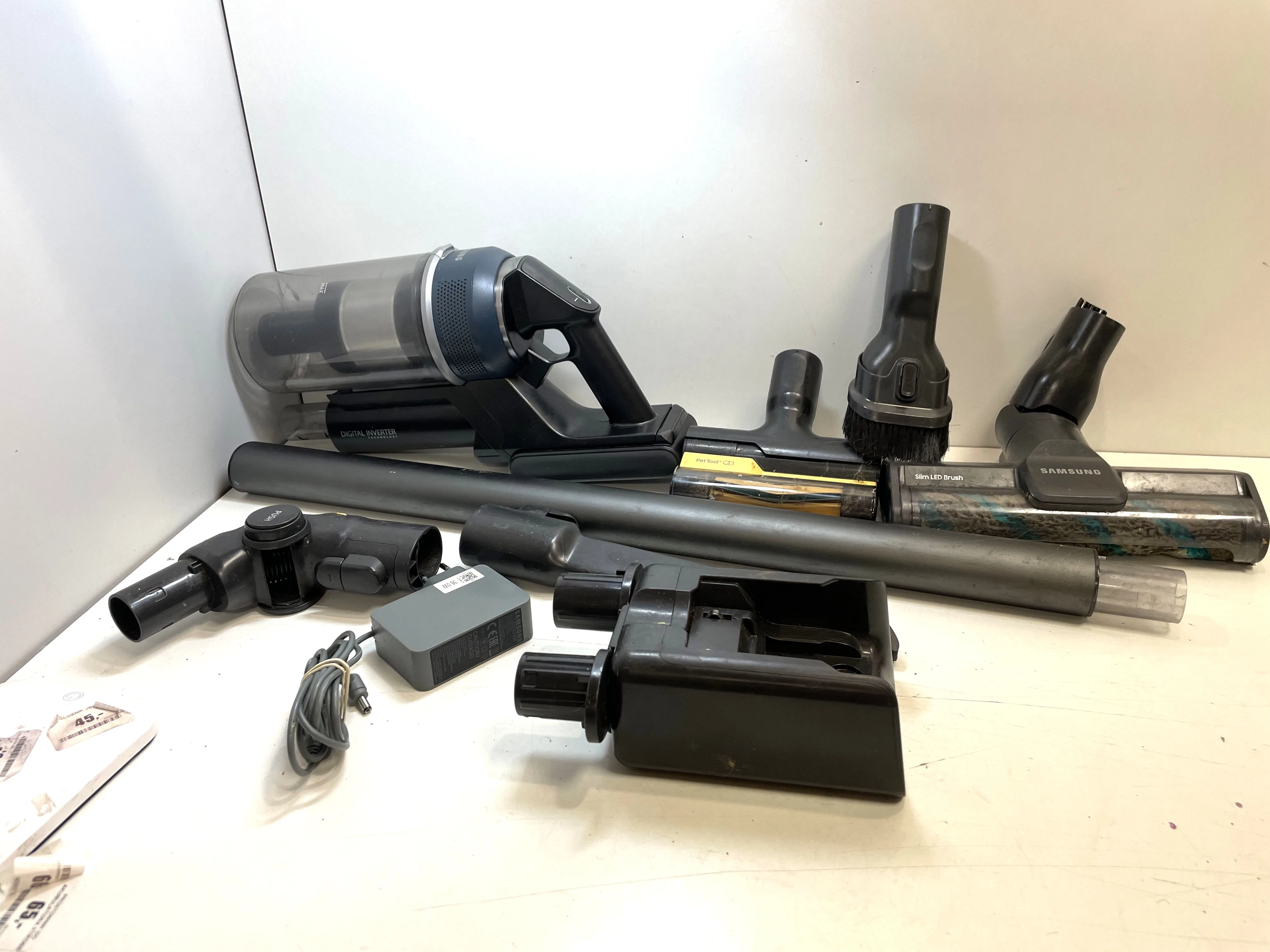 odkurzacz-samsung-vs20c852ftbsiatka-osiedle-centrum-d1-krakow