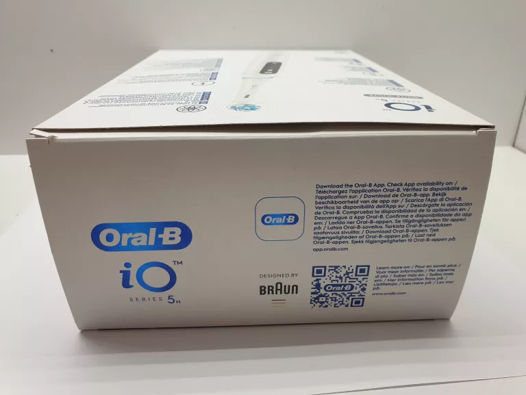 elektryczna-szczoteczka-do-zebow-oral-b-io5n-biala-io-5n-liczba-koncowek-w-zestawie-1