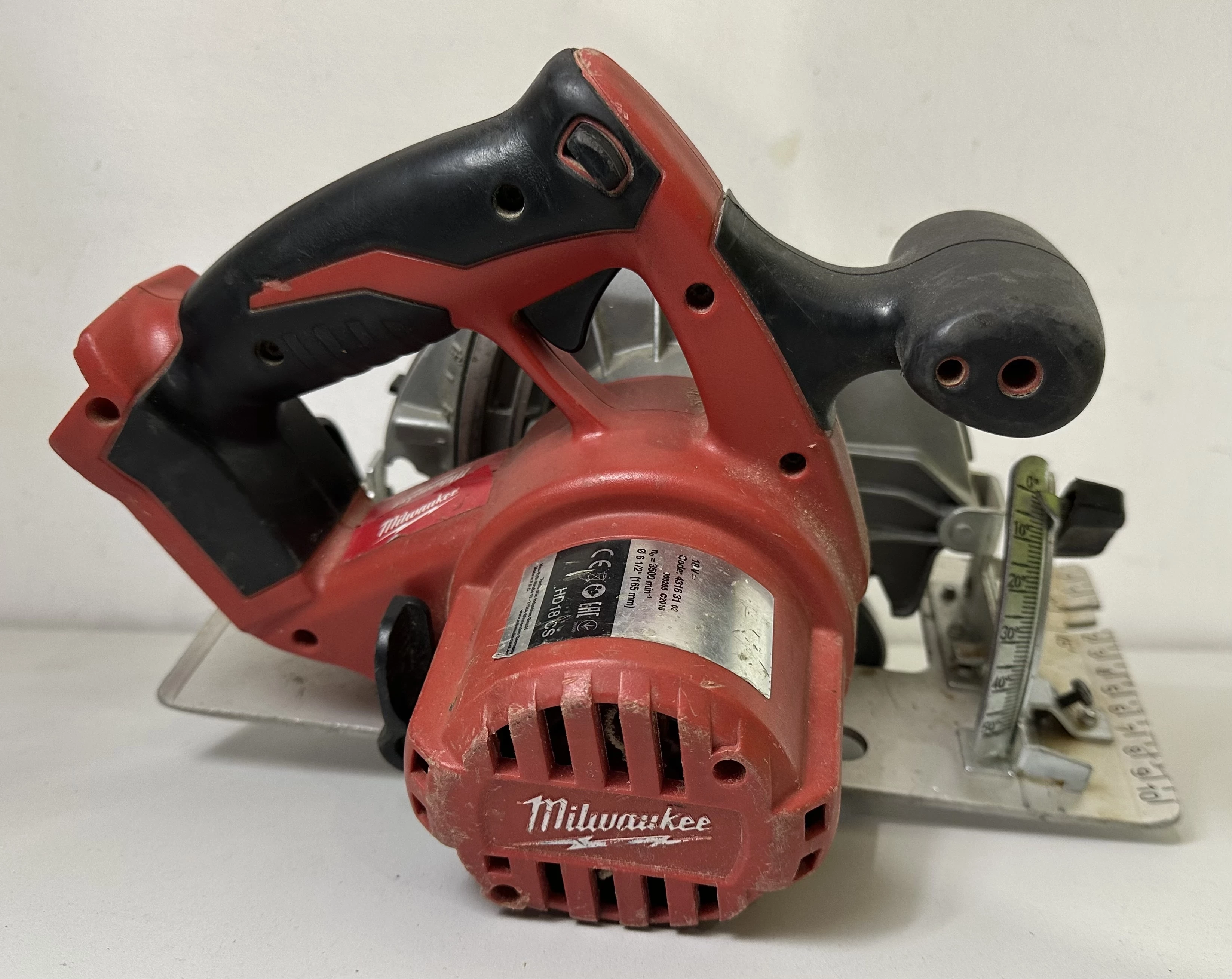 pilarka-tarczowa-milwaukee-hd18-cs-ean-gtin-4002395238224