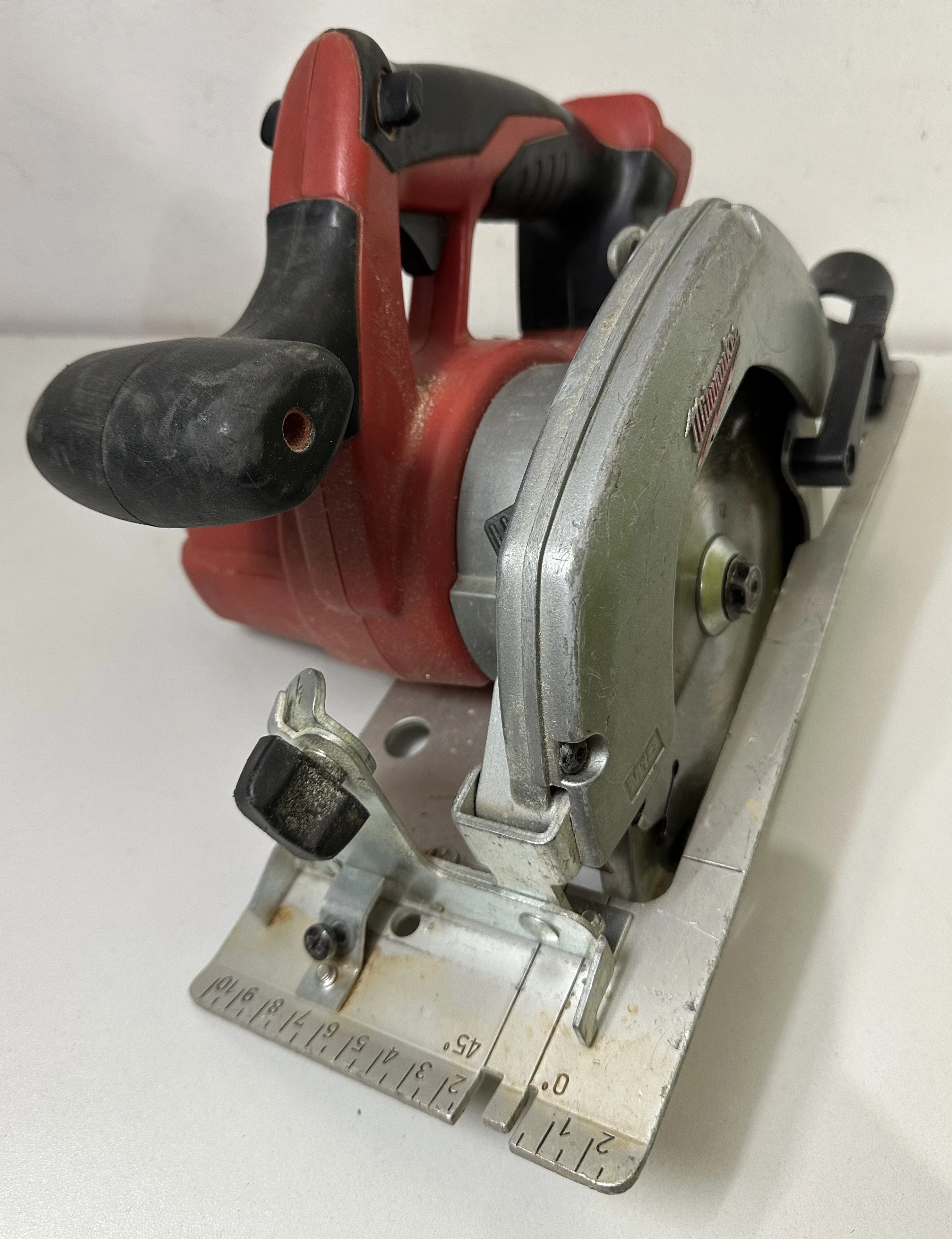 pilarka-tarczowa-milwaukee-hd18-cs-srednica-otworu-pily-1587