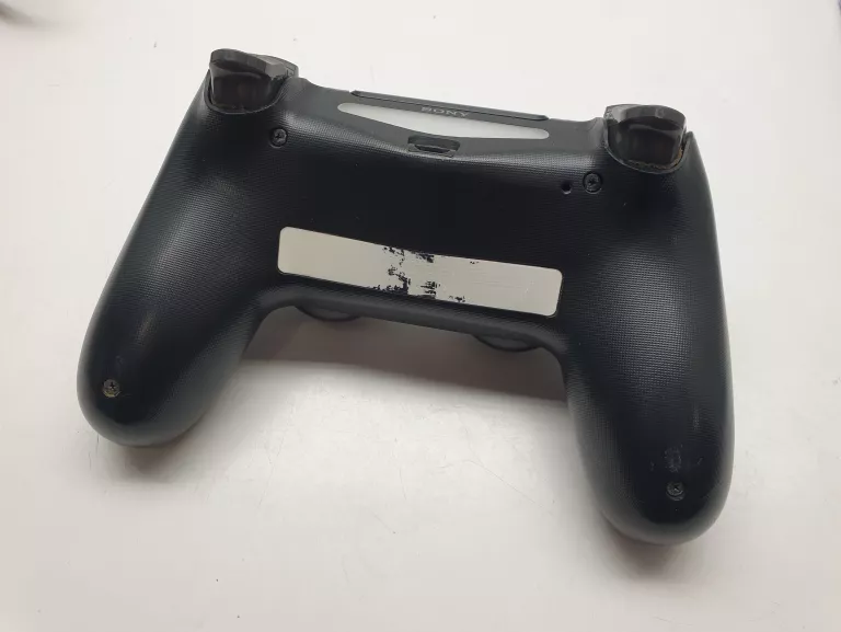 konsola-sony-playstation-4-ps4-wersja-130590-1