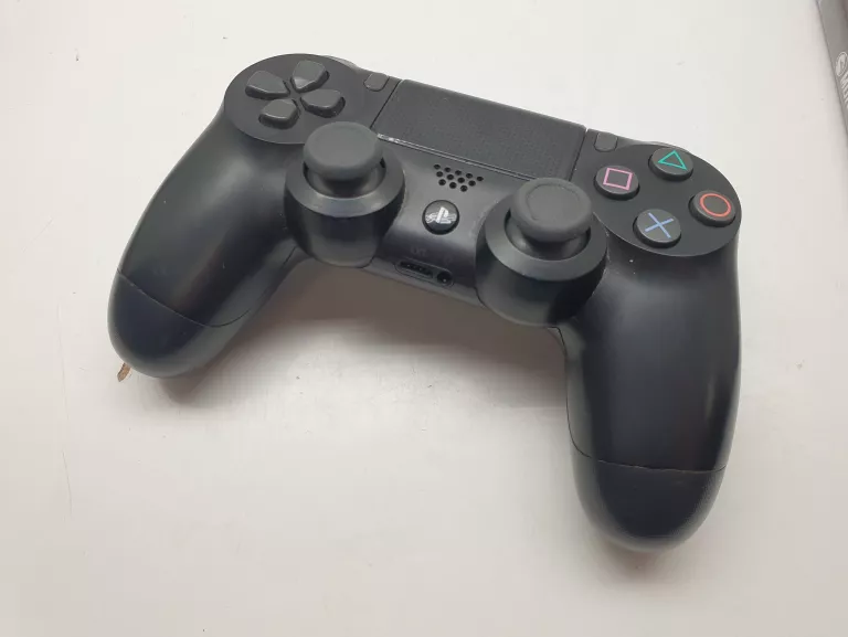 konsola-sony-playstation-4-ps4-kod-producenta-cuh-1216b