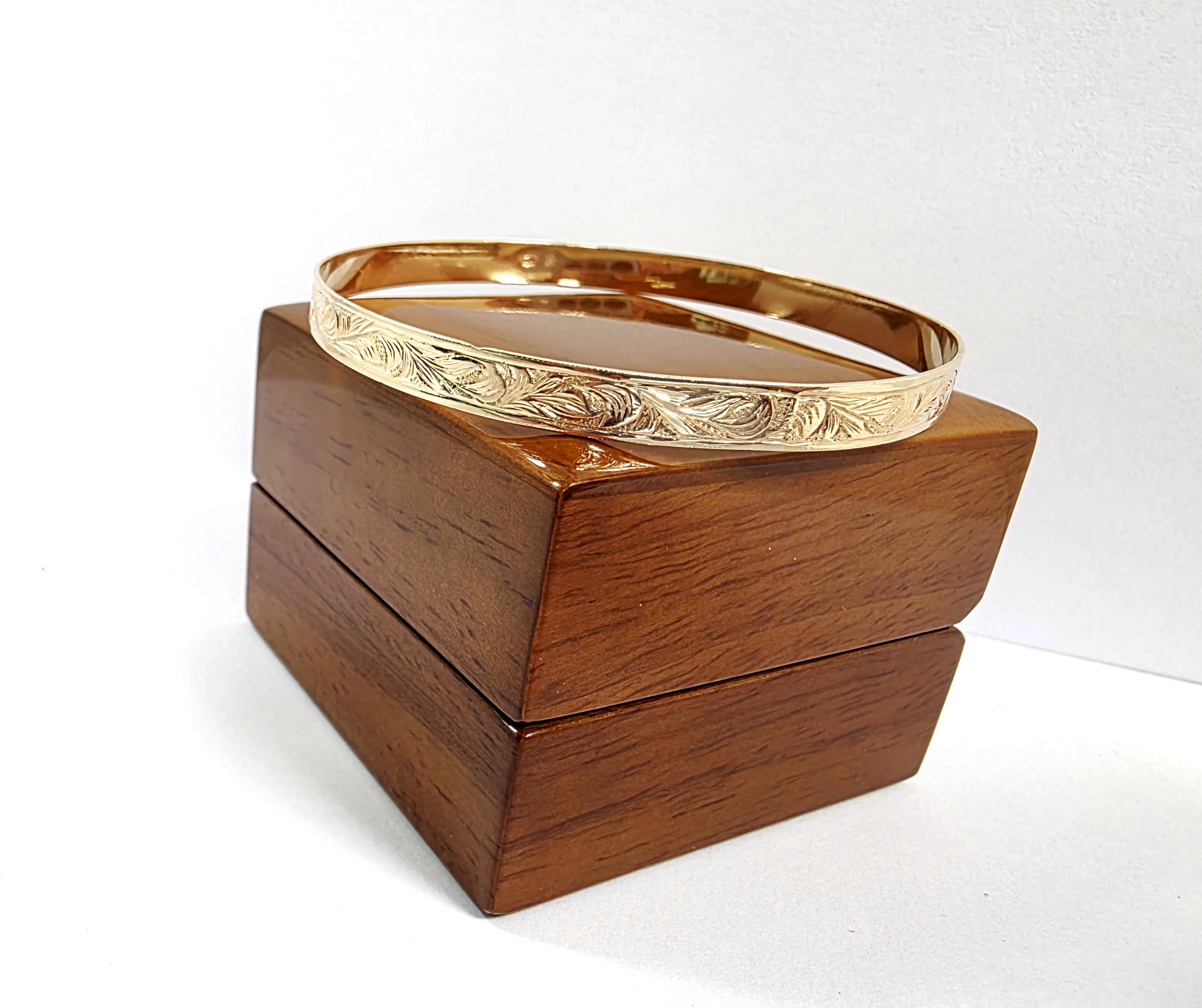 zlota-bransoletka-sztywna-585-907g-ean-gtin-5907220019537