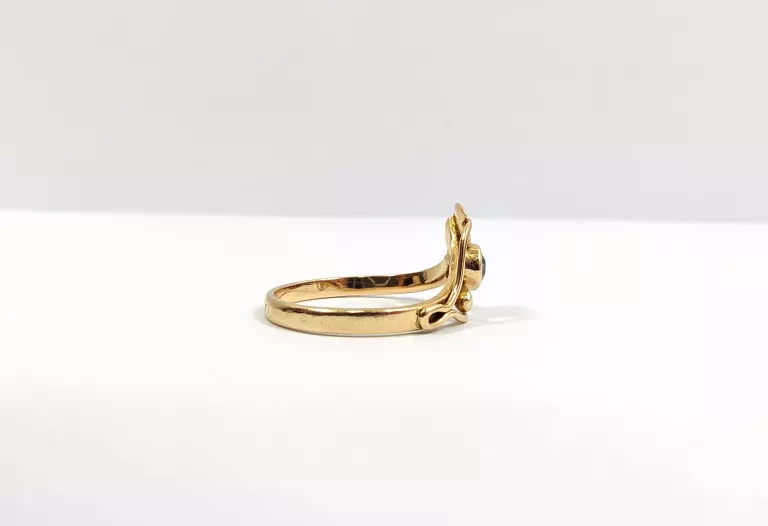 zloty-pierscionek-z-listkiem-i-cyrkonia-p585-w215-r12-waga-215