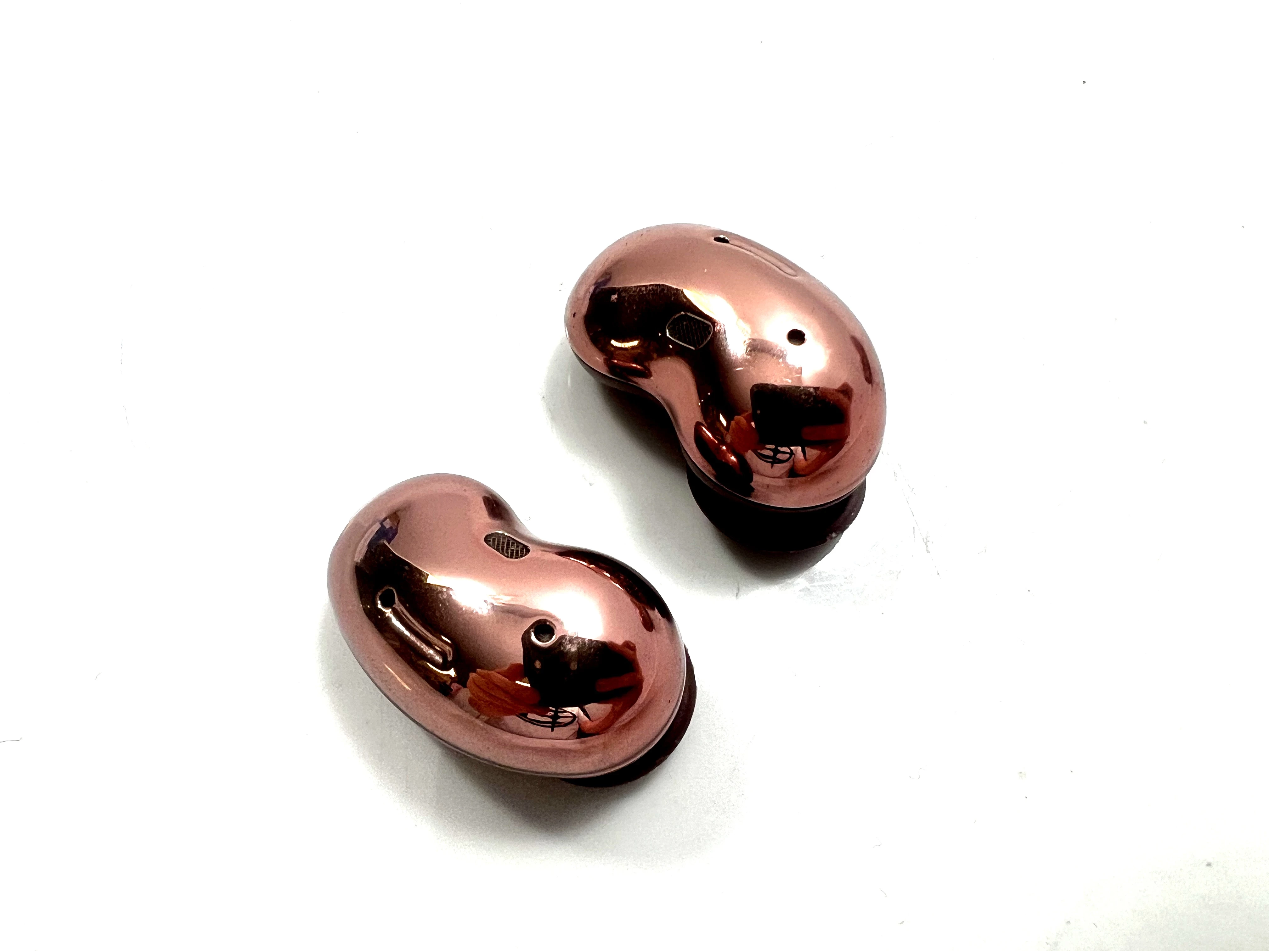 sluchawki-samsung-galaxy-buds-live-kolor-dominujacy-129357-1