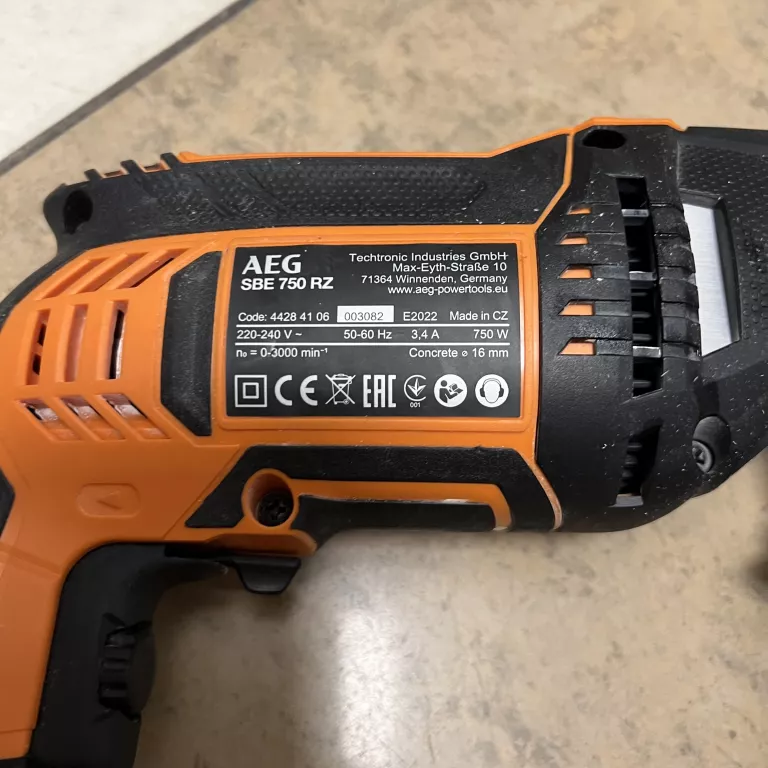 wiertarka-udarowa-aeg-sbe-750-zestaw-stan-11323-2