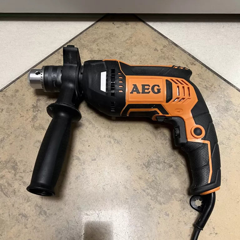 wiertarka-udarowa-aeg-sbe-750-zestaw-ean-gtin-4002395247875