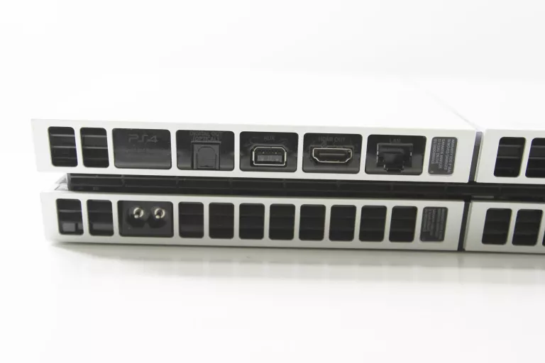 konsola-sony-playstation-4-500-gb-bialy-cuh-1216a-pad-gta-v-crash-wersja-130590-1