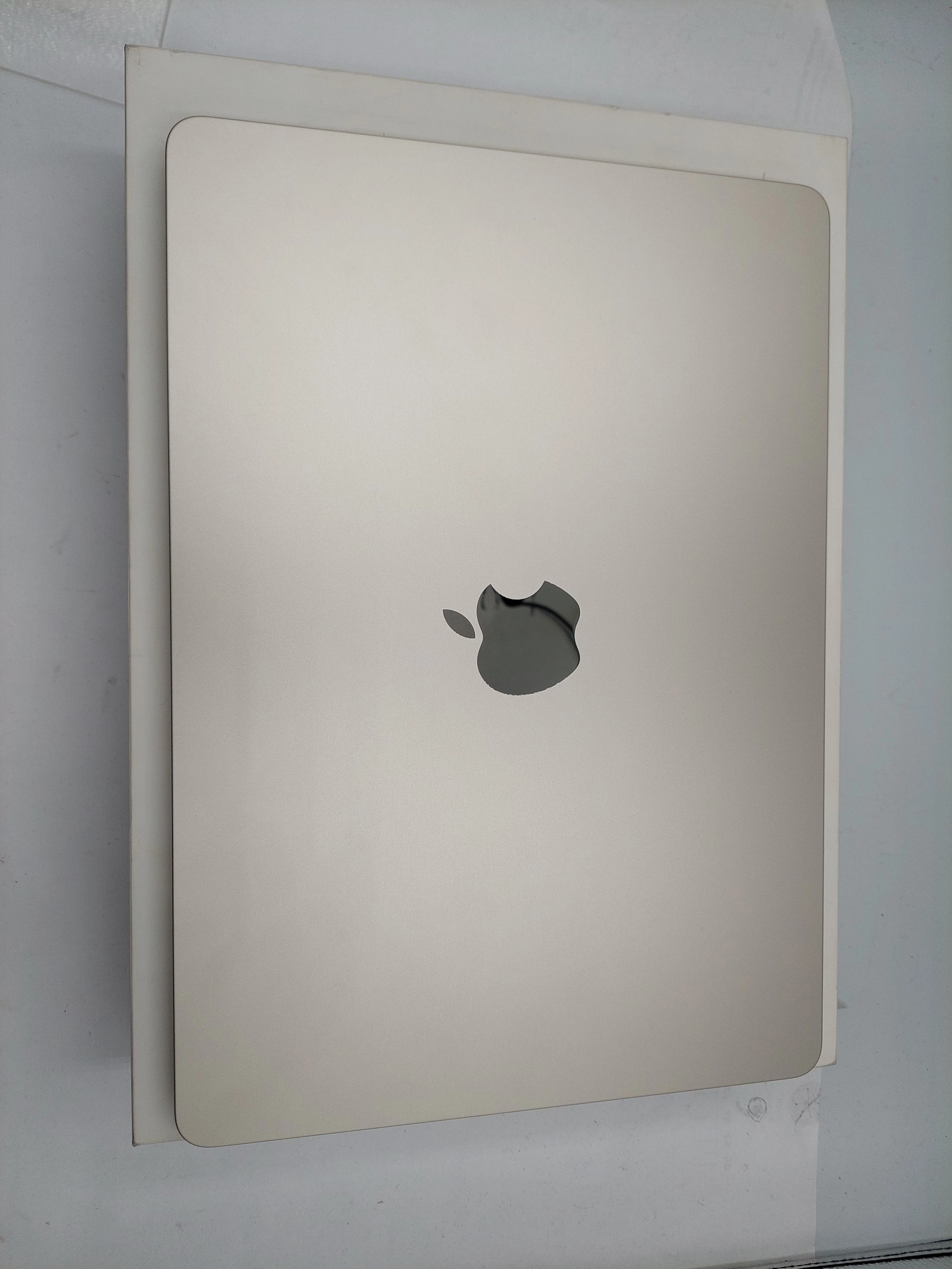 laptop-macbook-air-2025-13-m4-16gb-512-gb-kompet-kod-producenta-mw103zea