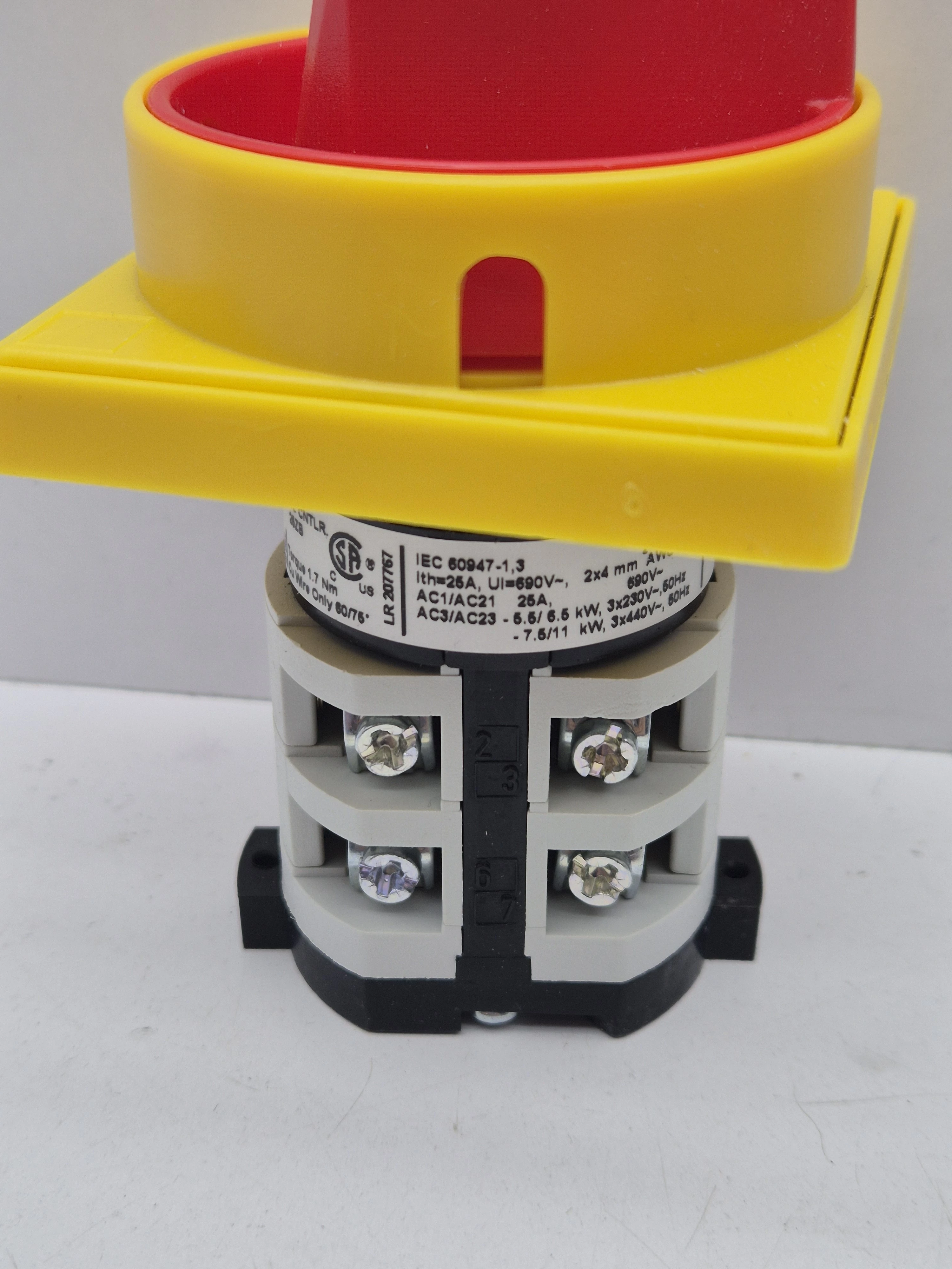 lacznik-lovato-230-v-ip20-25-a-stan-11323-2