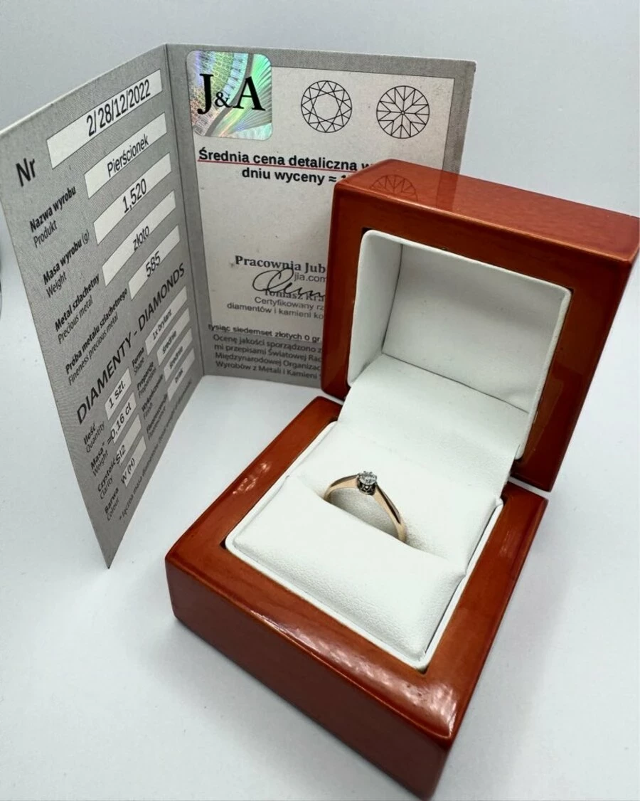 ekskluzywny-wyrob-jubilerski-z-brylantem-152-g-certyfikat-waga-152