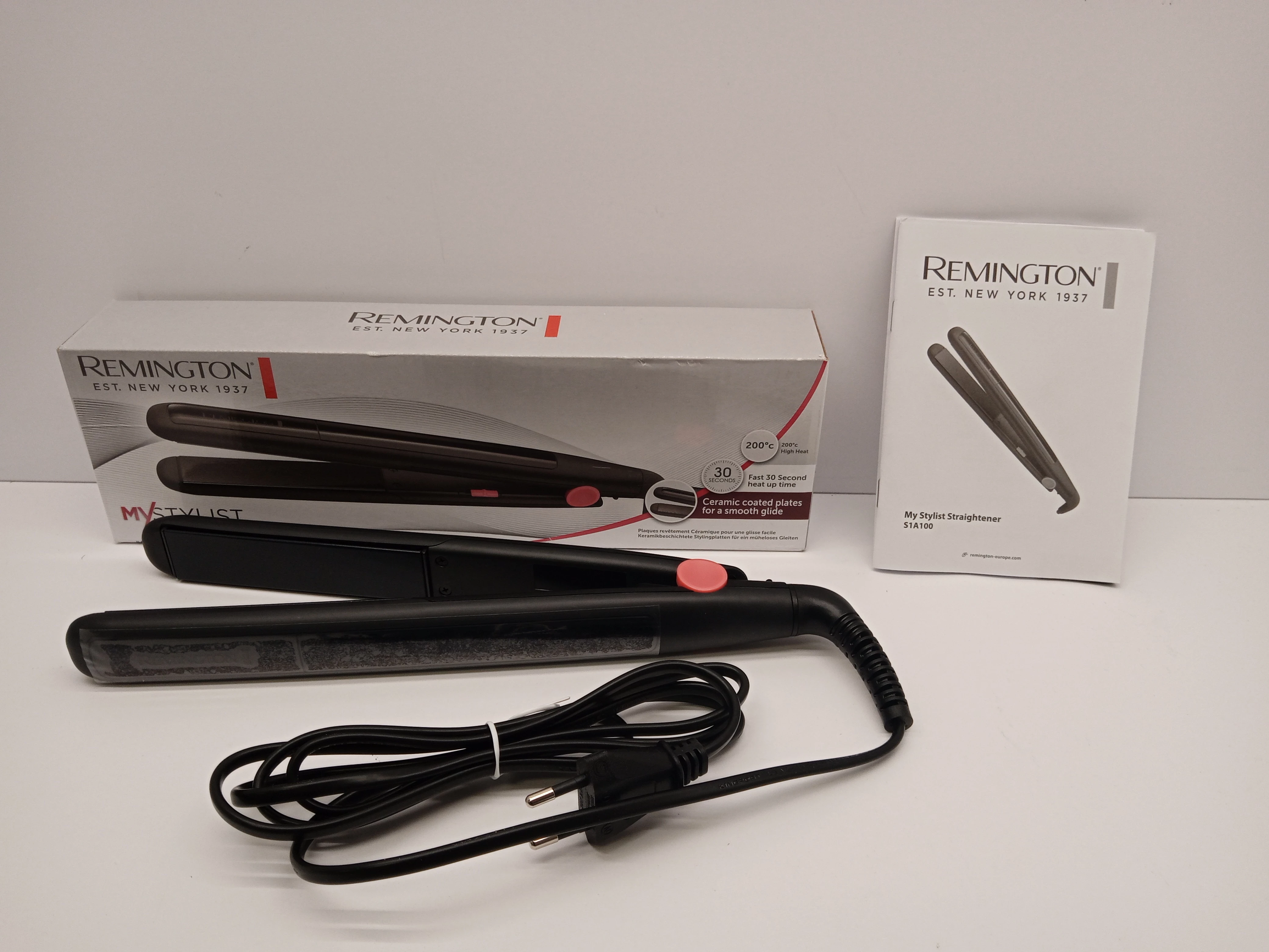 prostownica-do-wlosow-cermiczna-niezawodna-s1a100-remington-4008496941612-ean-gtin-4008496941612