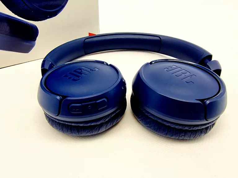 sluchawki-nauszne-jbl-tune-530bt-stan-11323-2