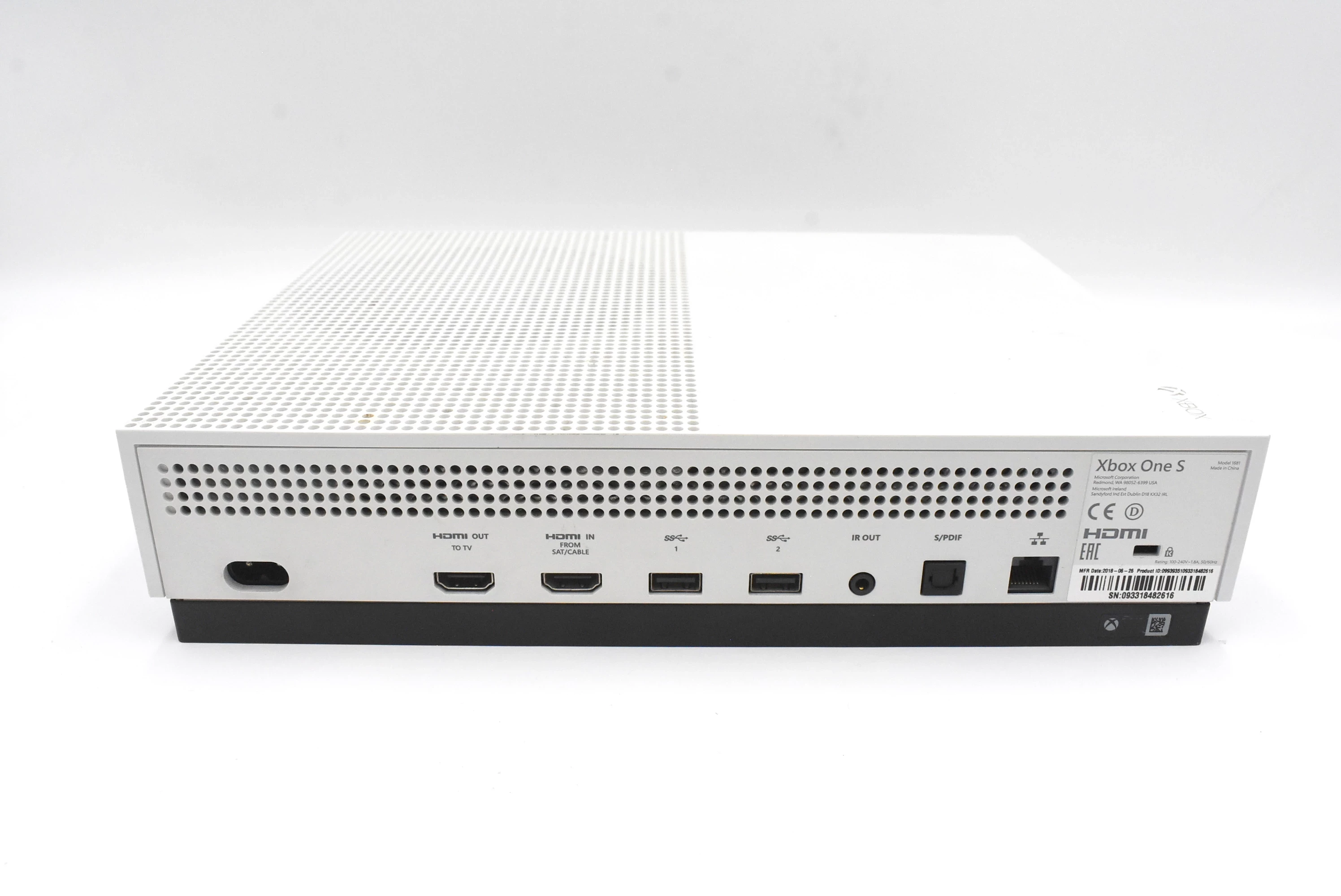 konsola-xbox-one-s-1681-wersja-konsoli-130591-2