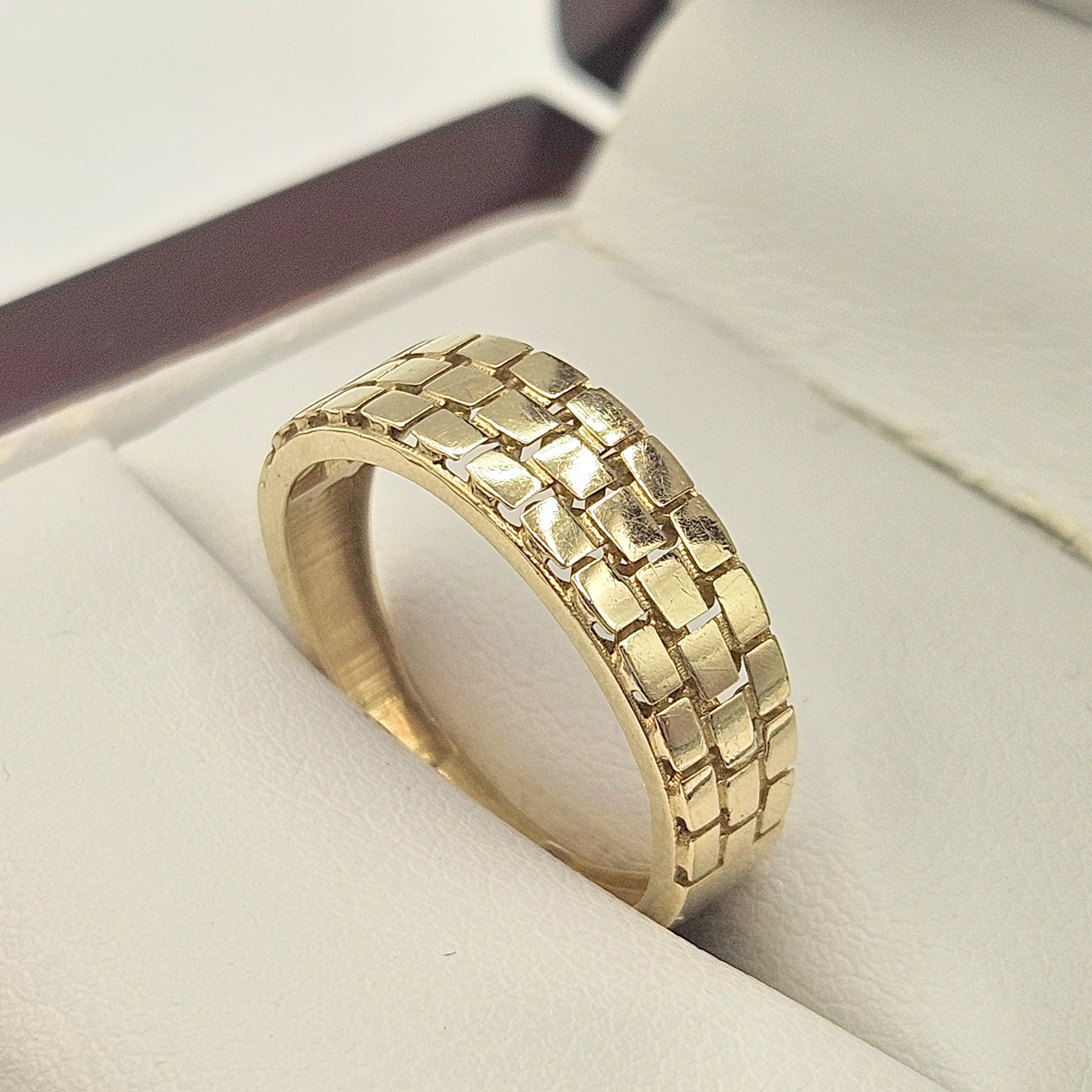 zloty-pierscionek-375-154g-r13-stan-11323-2