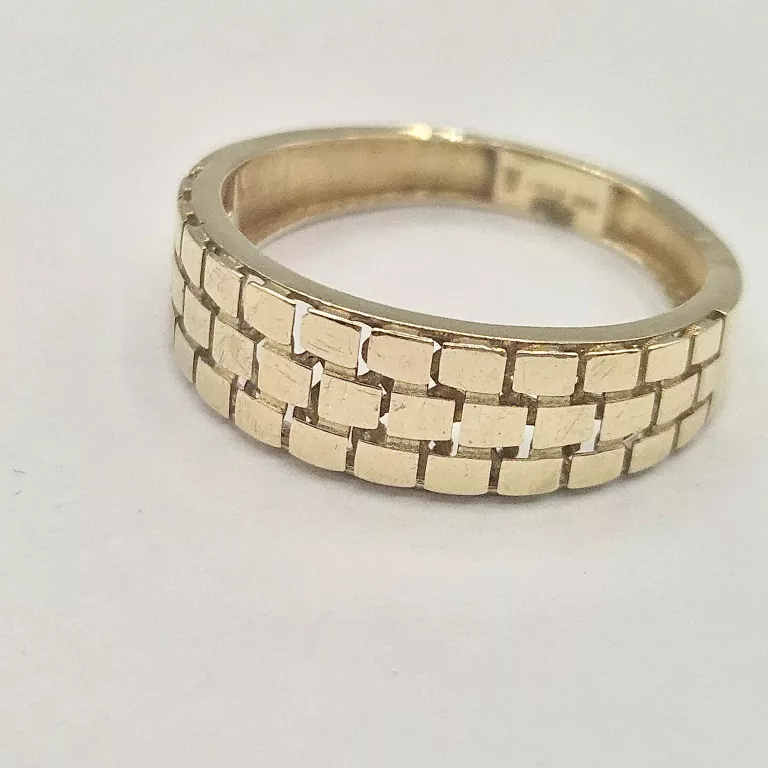 zloty-pierscionek-375-154g-r13-rodzaj-2205-2