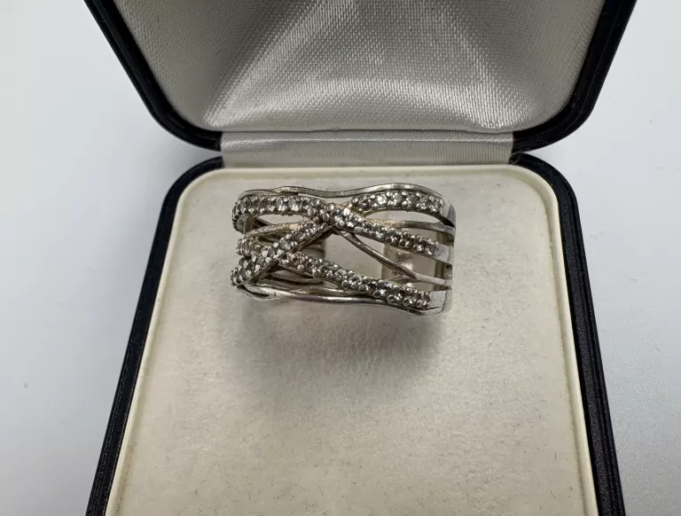 intrygujacy-srebrny-pierscionek-925-447g-r19-proba-925