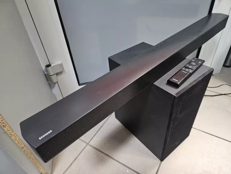 soundbar-samsung-hw-b550-pilot-21-sklad-zestawu-229669-1
