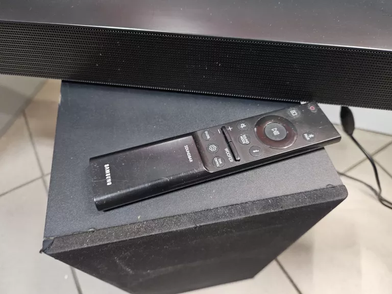 soundbar-samsung-hw-b550-pilot-21-stan-11323-2