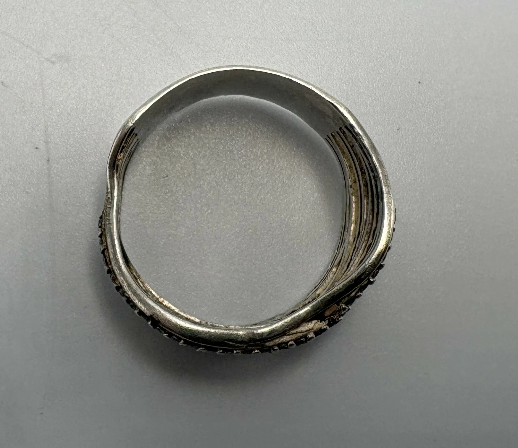 intrygujacy-srebrny-pierscionek-925-447g-r19-stan-11323-2036071