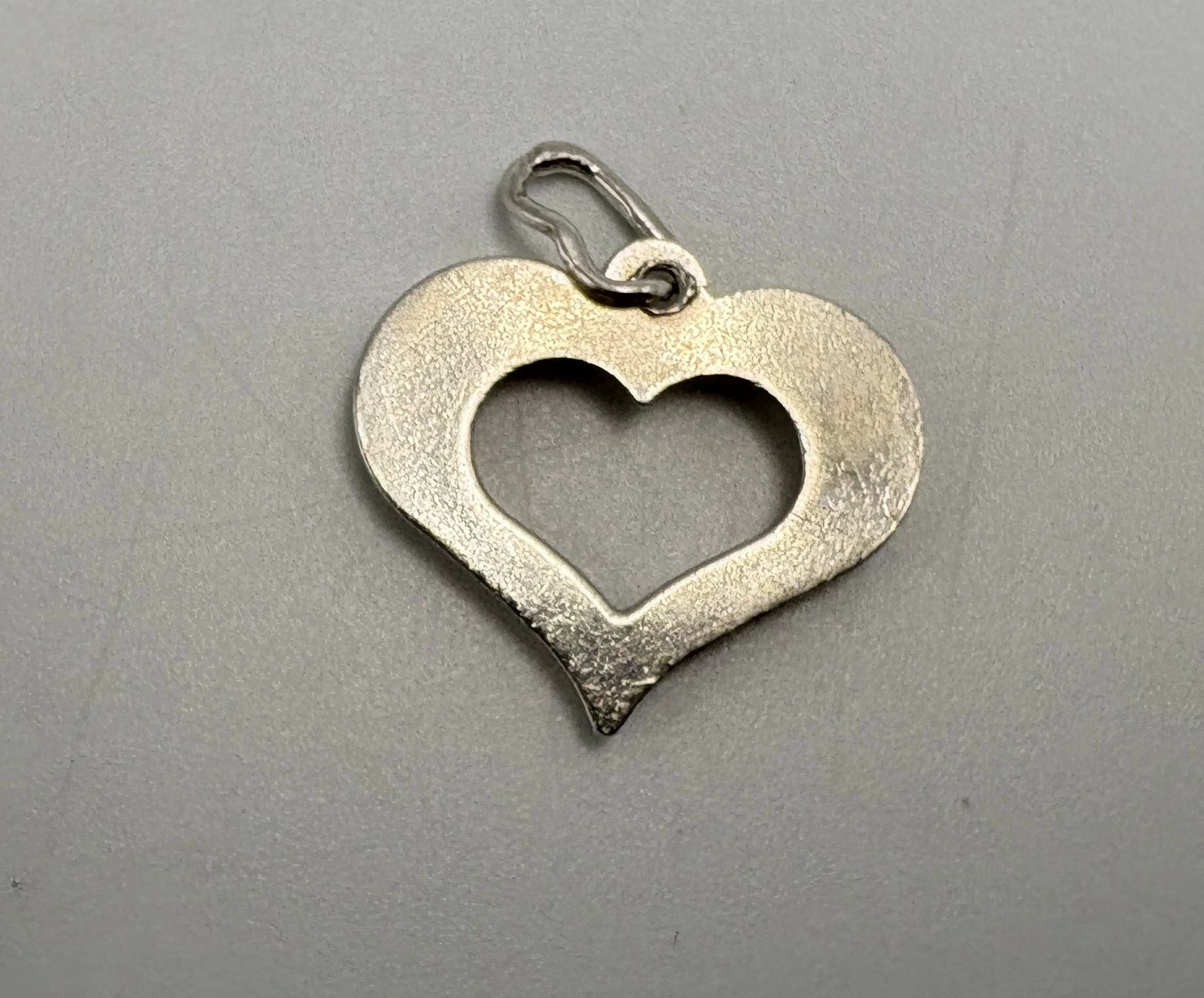 cudna-srebrna-zawieszka-serce-925-187g-motyw-129129-2