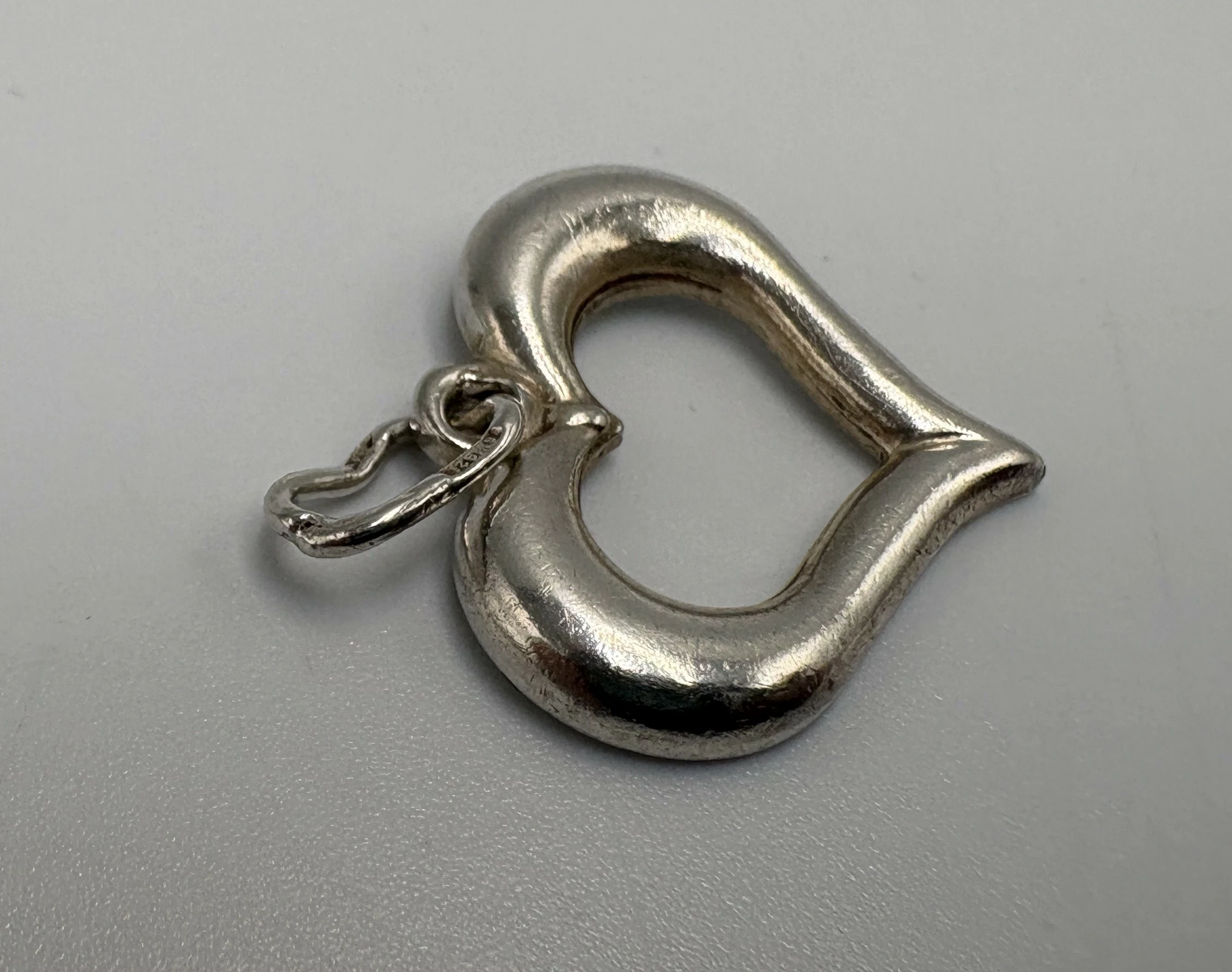 cudna-srebrna-zawieszka-serce-925-187g-kamien-17088-524288