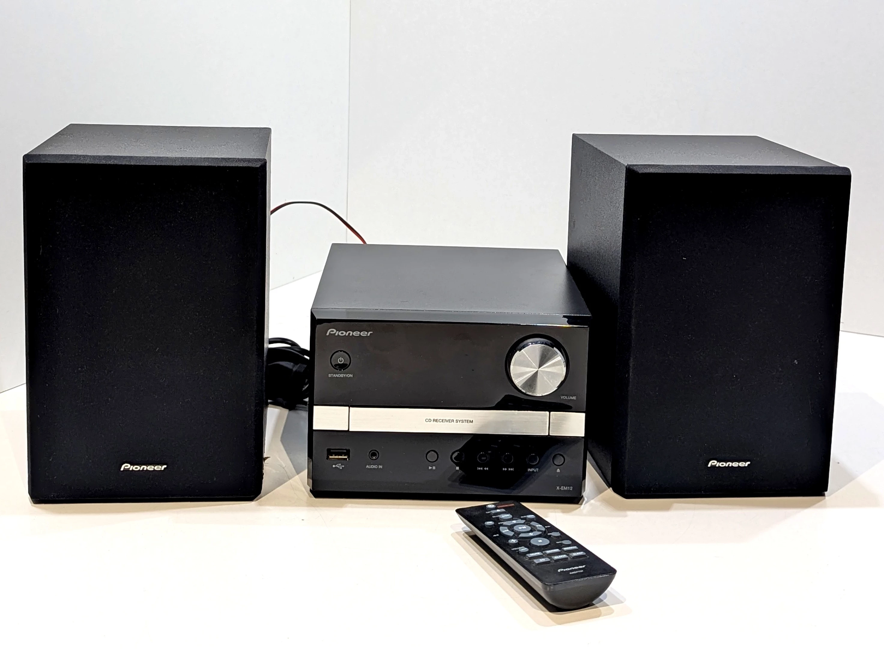 wieza-pioneer-x-em12-mlodziencza-1-warszawa