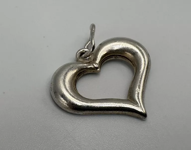 cudna-srebrna-zawieszka-serce-925-187g-stan-11323-2