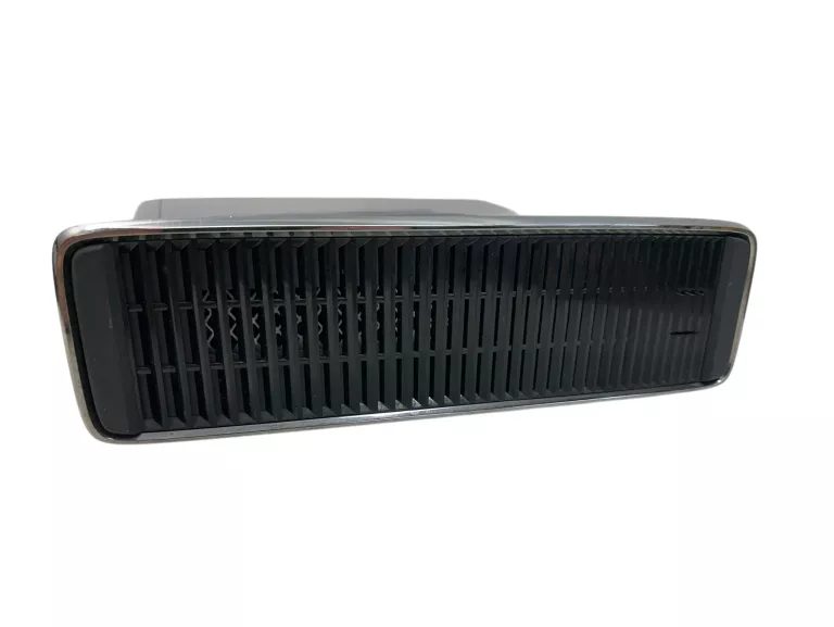 konsola-xbox-360s-model-1439-250-gb-zestaw-model-1439