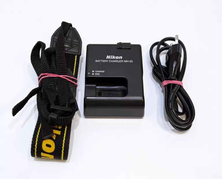 aparat-lustrzanka-nikon-d810-battery-grip-nikon-mb-d14-rozdzielczosc-3709