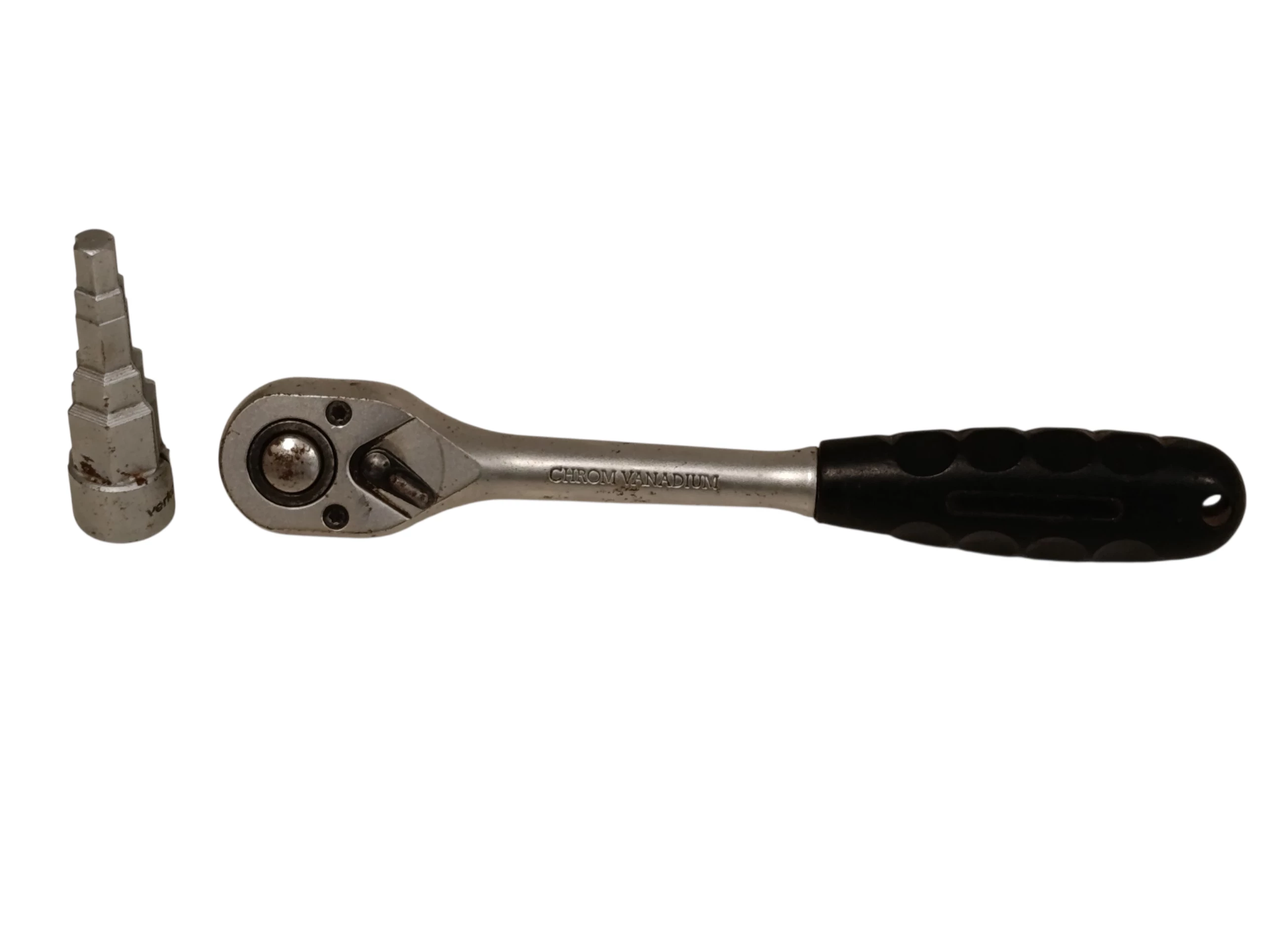 klucz-z-grzechotka-z-nasadka-stopniowa-do-srubinkow-jana-pawla-ii-32-limanowa-kotkiewicz-sj