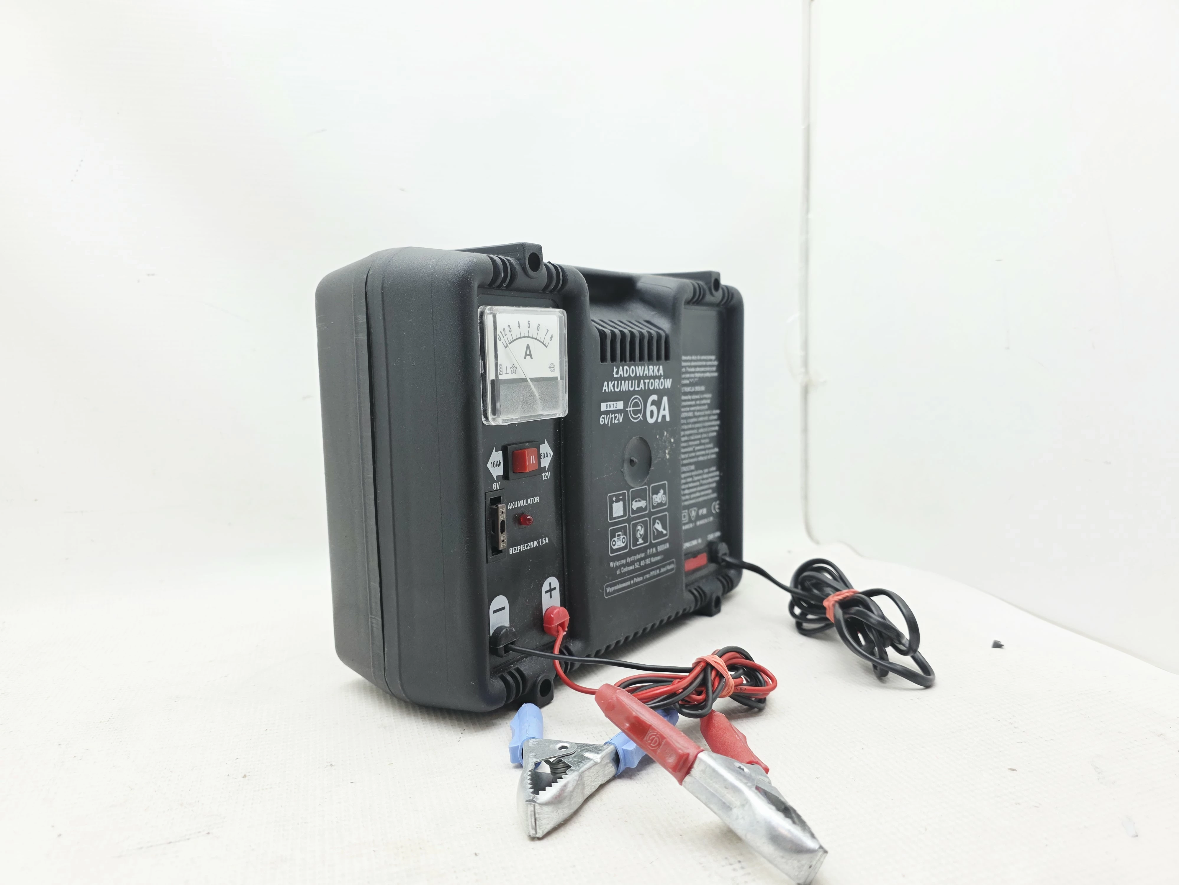 prostownik-bk12-sam-stan-11323-2