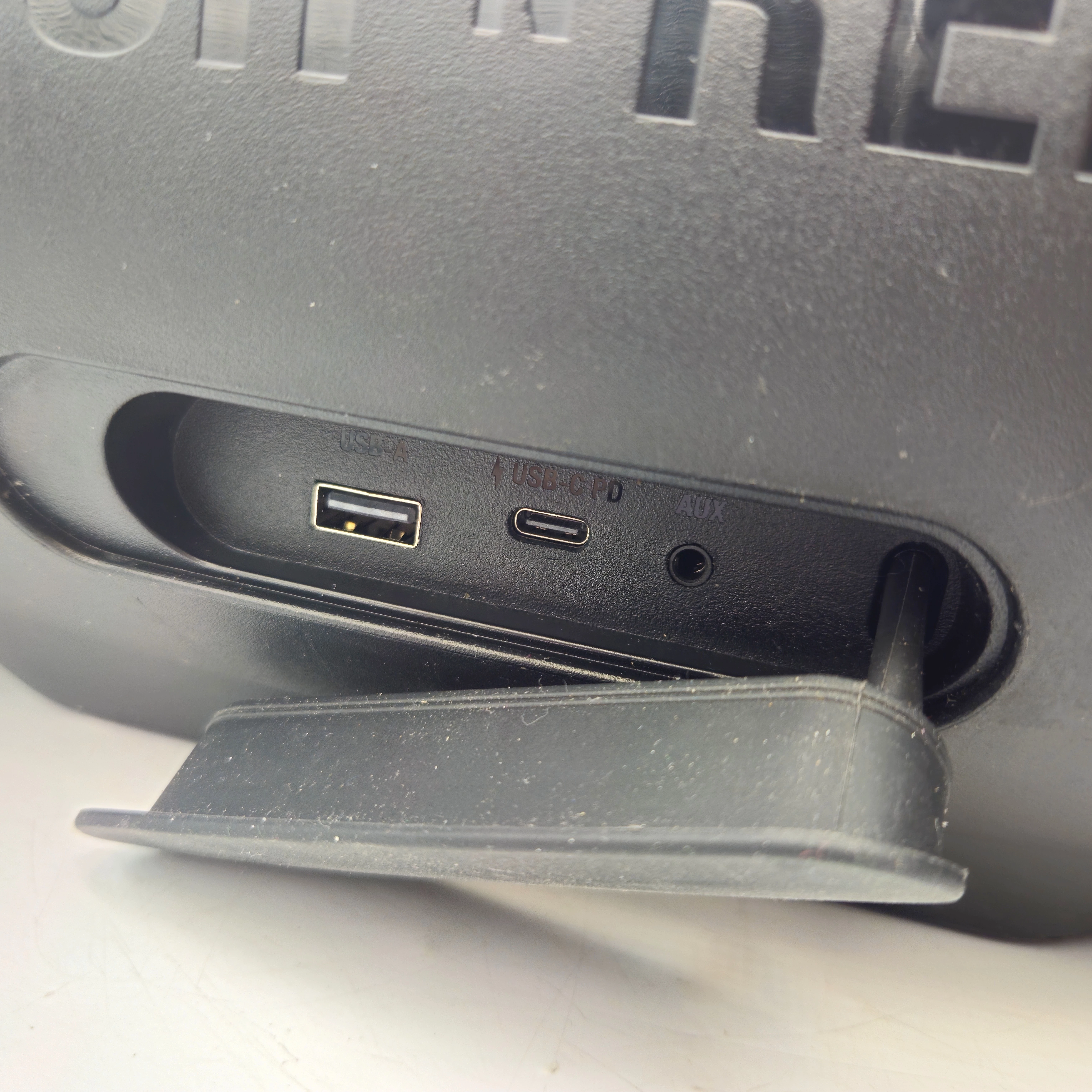 glosnik-bezprzewodowy-boombox-xxl-fresh-n-rebel-rms-100-w-bluetooth-moc-10000