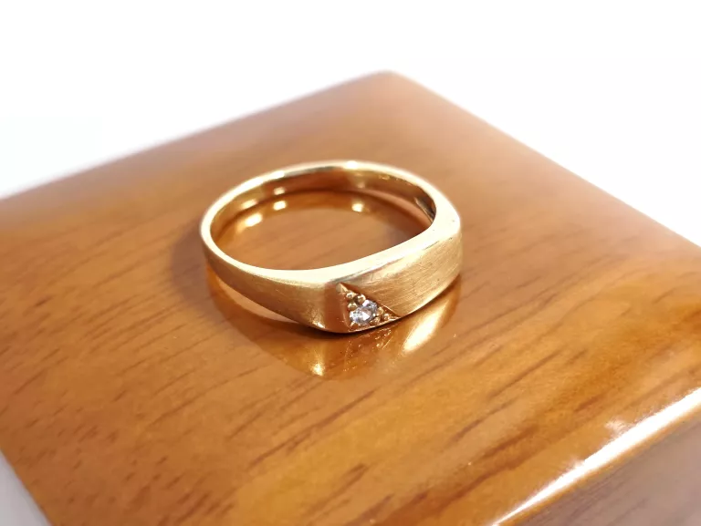 zloty-pierscionek-585-273g-r17-rodzaj-2205-2