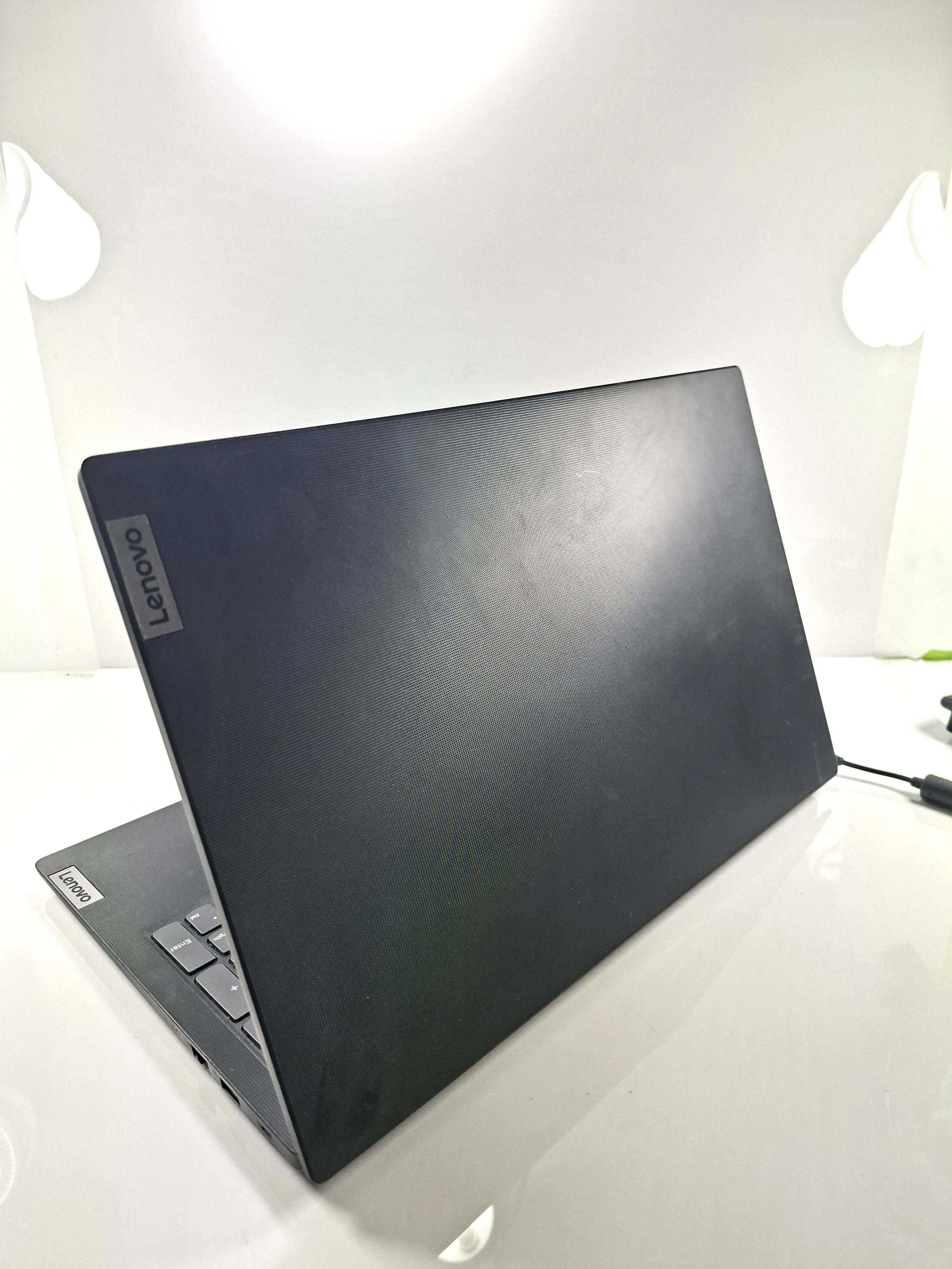 laptop-lenovo-v15-g4-iru-156-intel-core-i5-16-gb-512-gb-czarny-kod-producenta-83a1008hpb