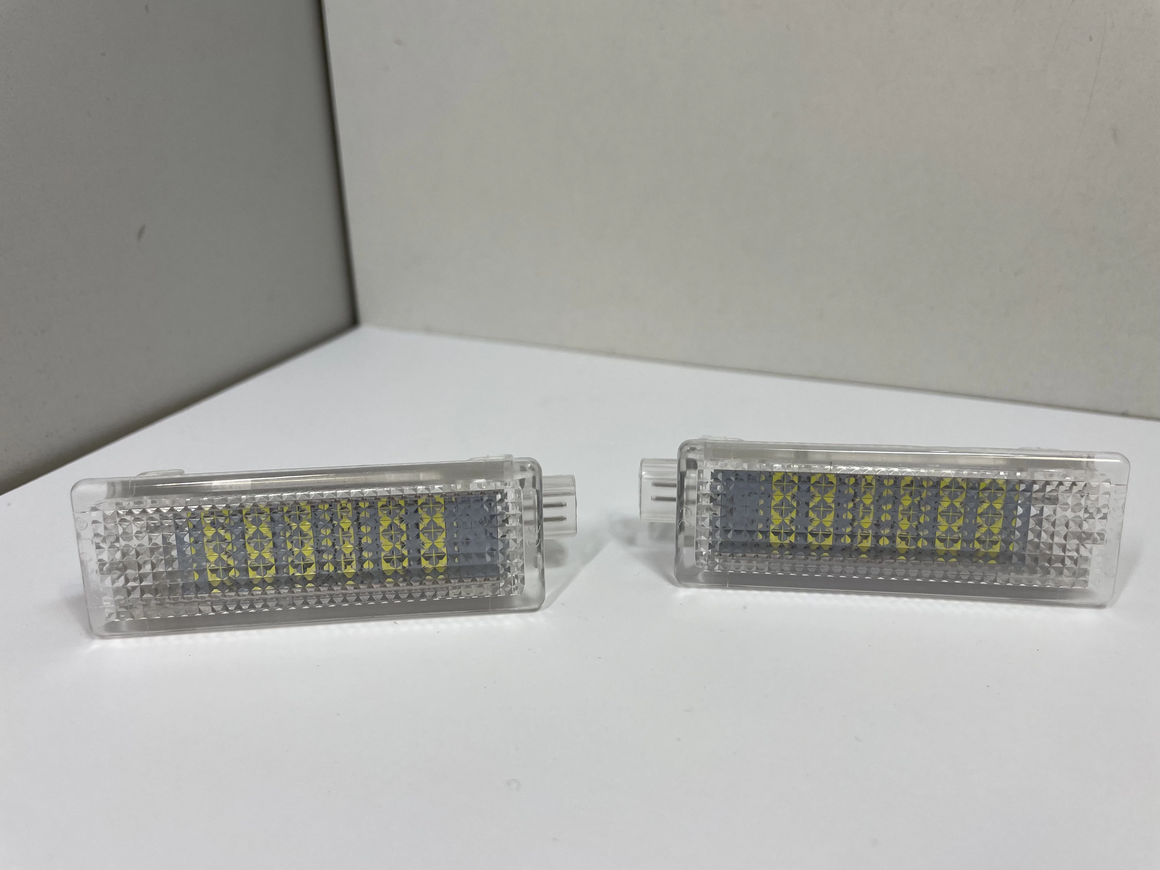 podswiedlenie-led-do-wnetrza-samochodu-osiedle-centrum-d1-krakow