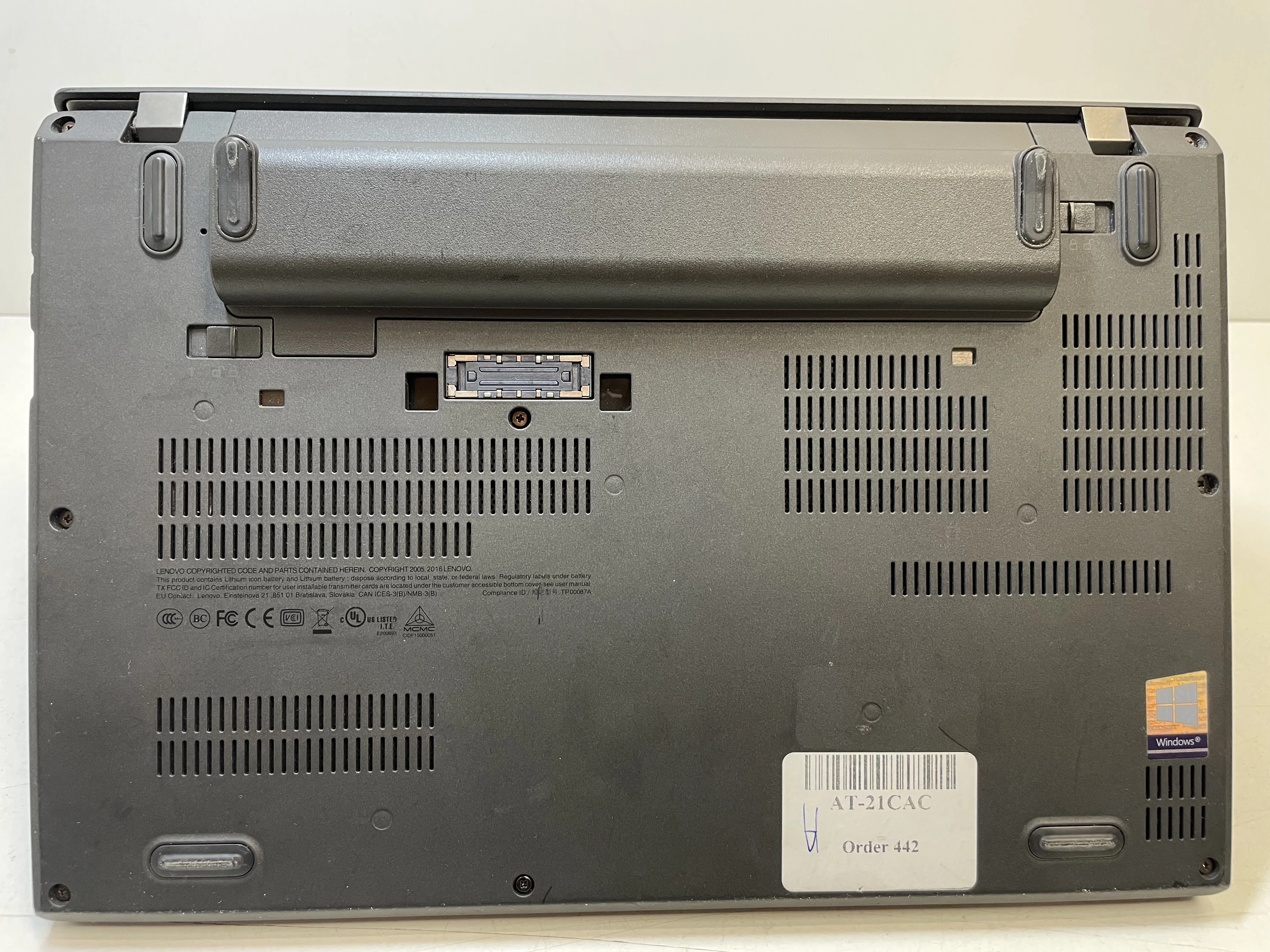 laptop-lenovo-thinkpad-x270-i5-6300u-8gb-256gb-rodzaj-karty-graficznej-1234-1