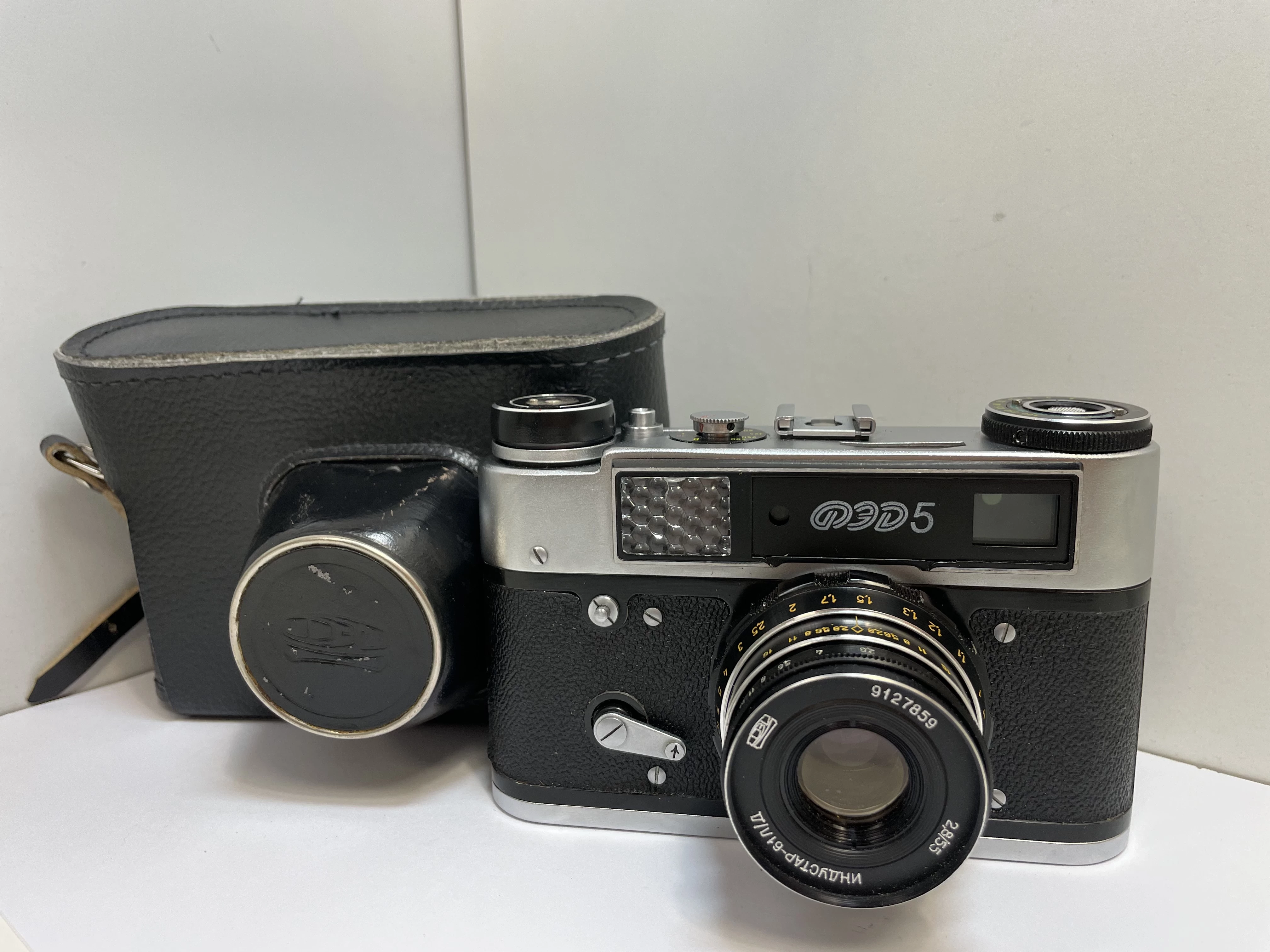 aparat-analogowy-fed-5-obiektyw-ifuteral-osiedle-centrum-d1-krakow