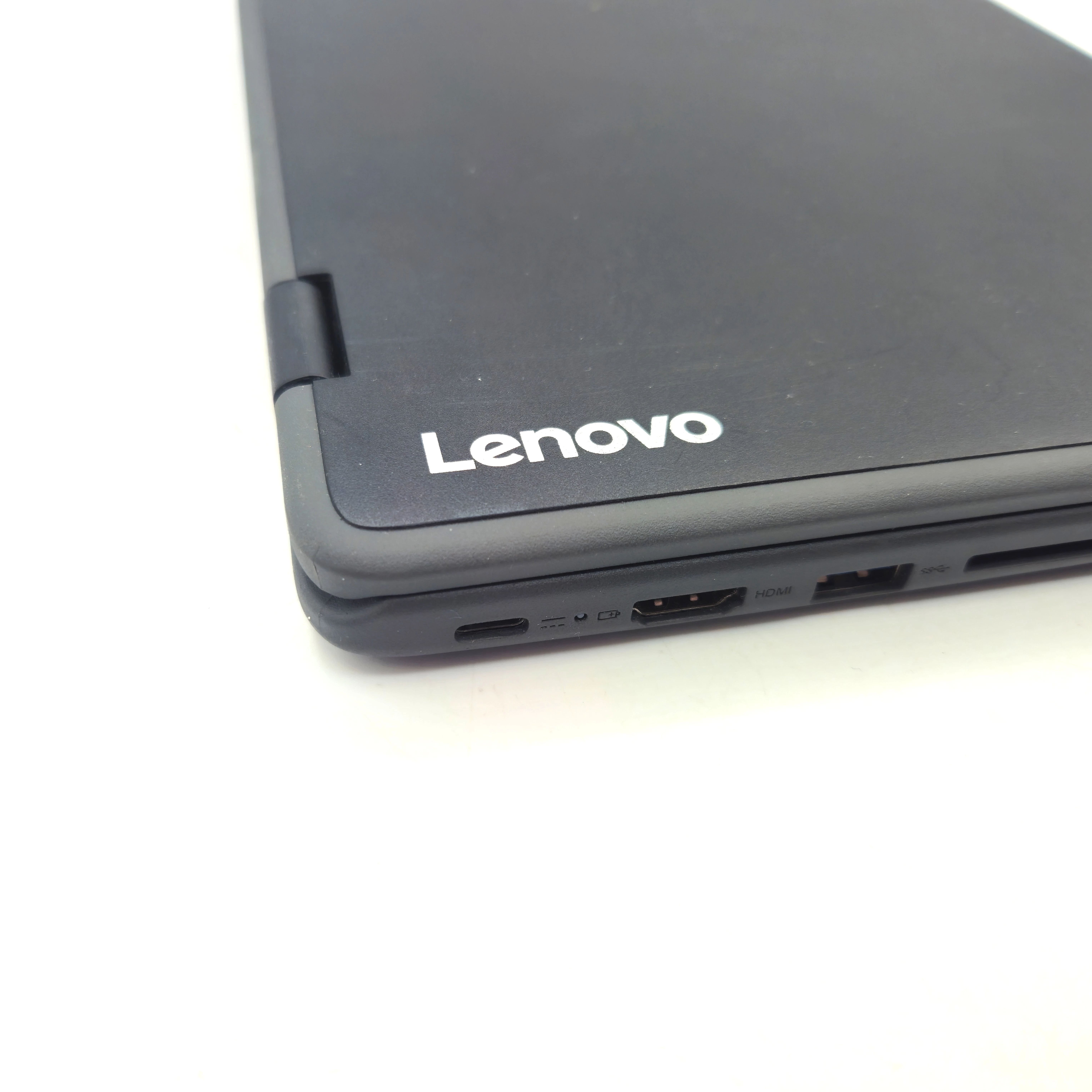 laptop-lenovo-300e-chromebook-2gb4gb-mediatek-mt8173-opis-pojemnosc-dysku-32