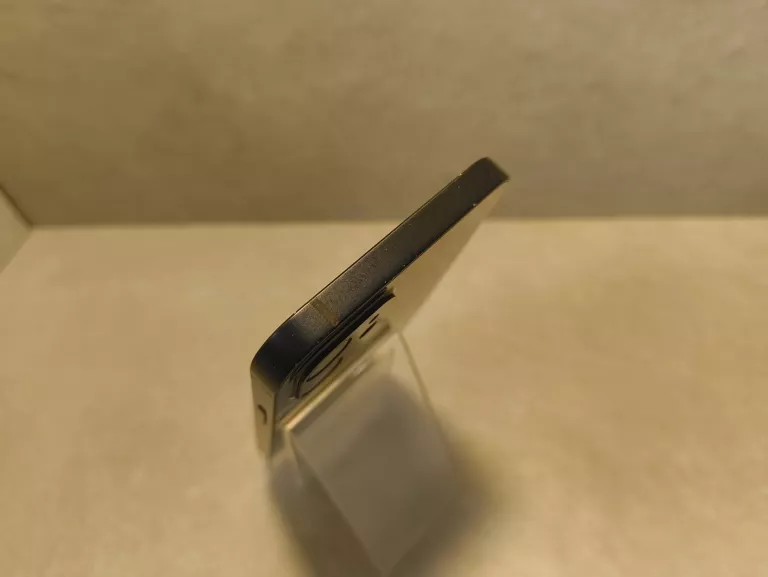 telefon-iphone-12-64gb-79-kod-producenta-mgj53pma