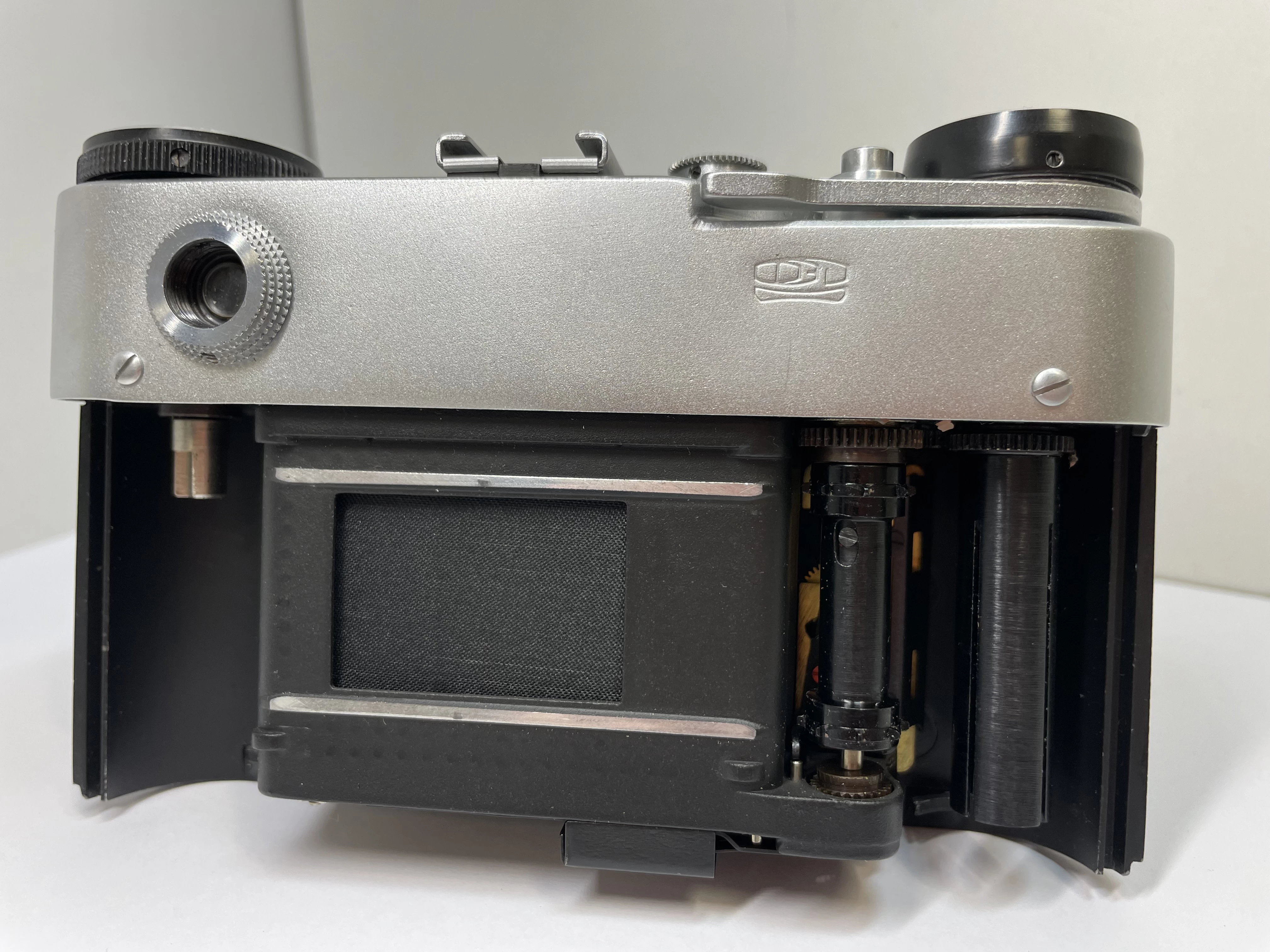 aparat-analogowy-fed-5-obiektyw-ifuteral-model-fed-5b