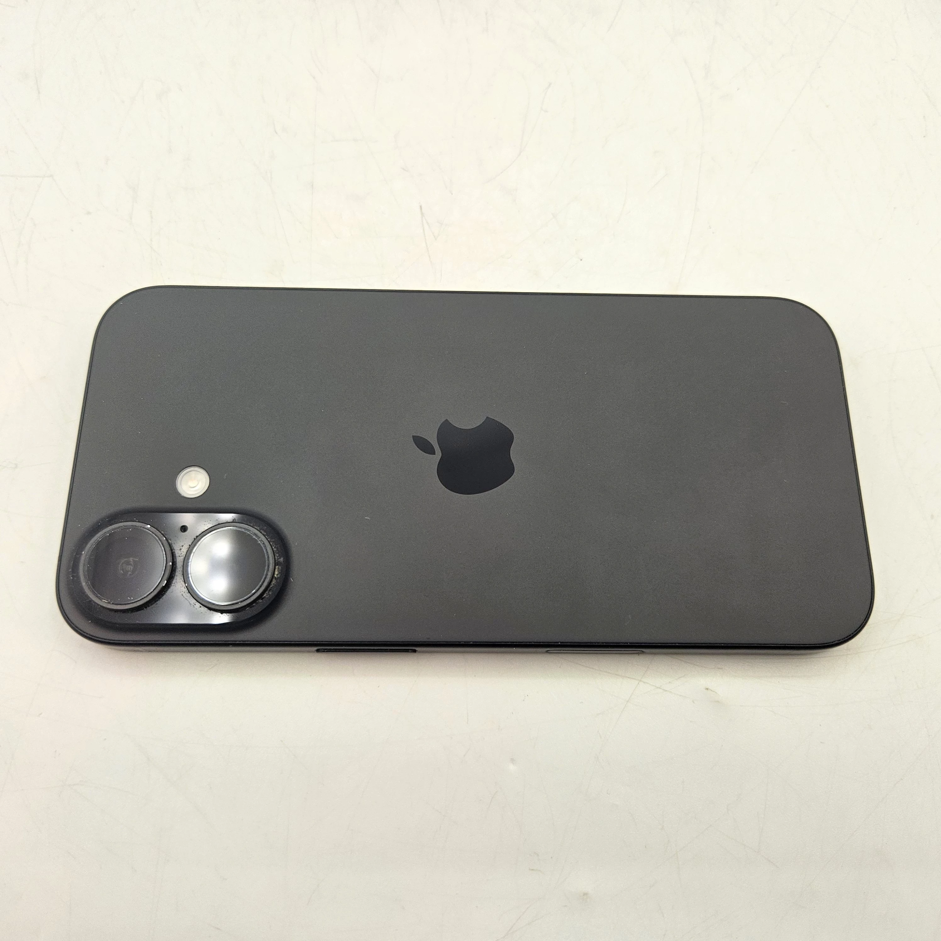 telefon-apple-iphone-16-128-gb-czarny-bateria-98-kod-producenta-md1q4hxa