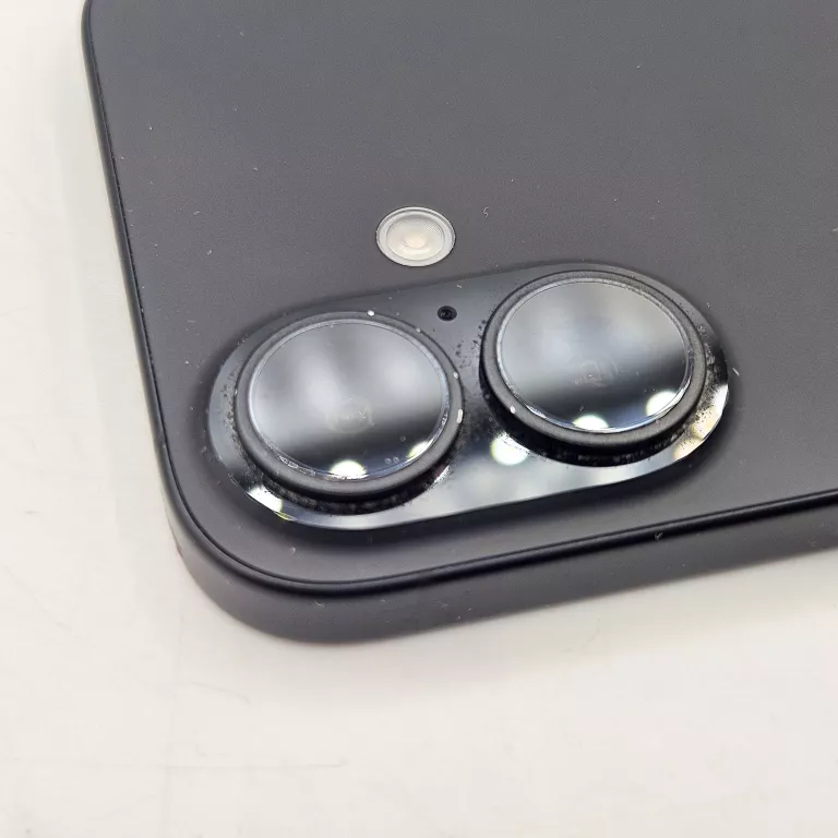 telefon-apple-iphone-16-128-gb-czarny-bateria-98-typ-202685-212929