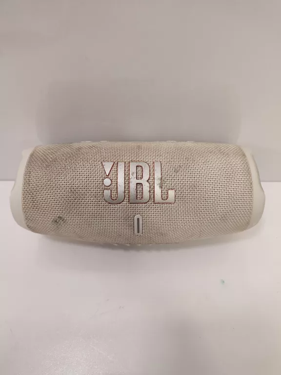 glosnik-jbl-charge-5-bialy-osiedle-kombatantow-7c-krakow