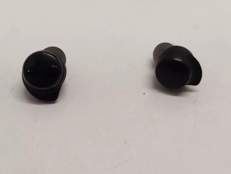 sluchawki-wireless-pud-transmisja-sygnalu-203713-217785